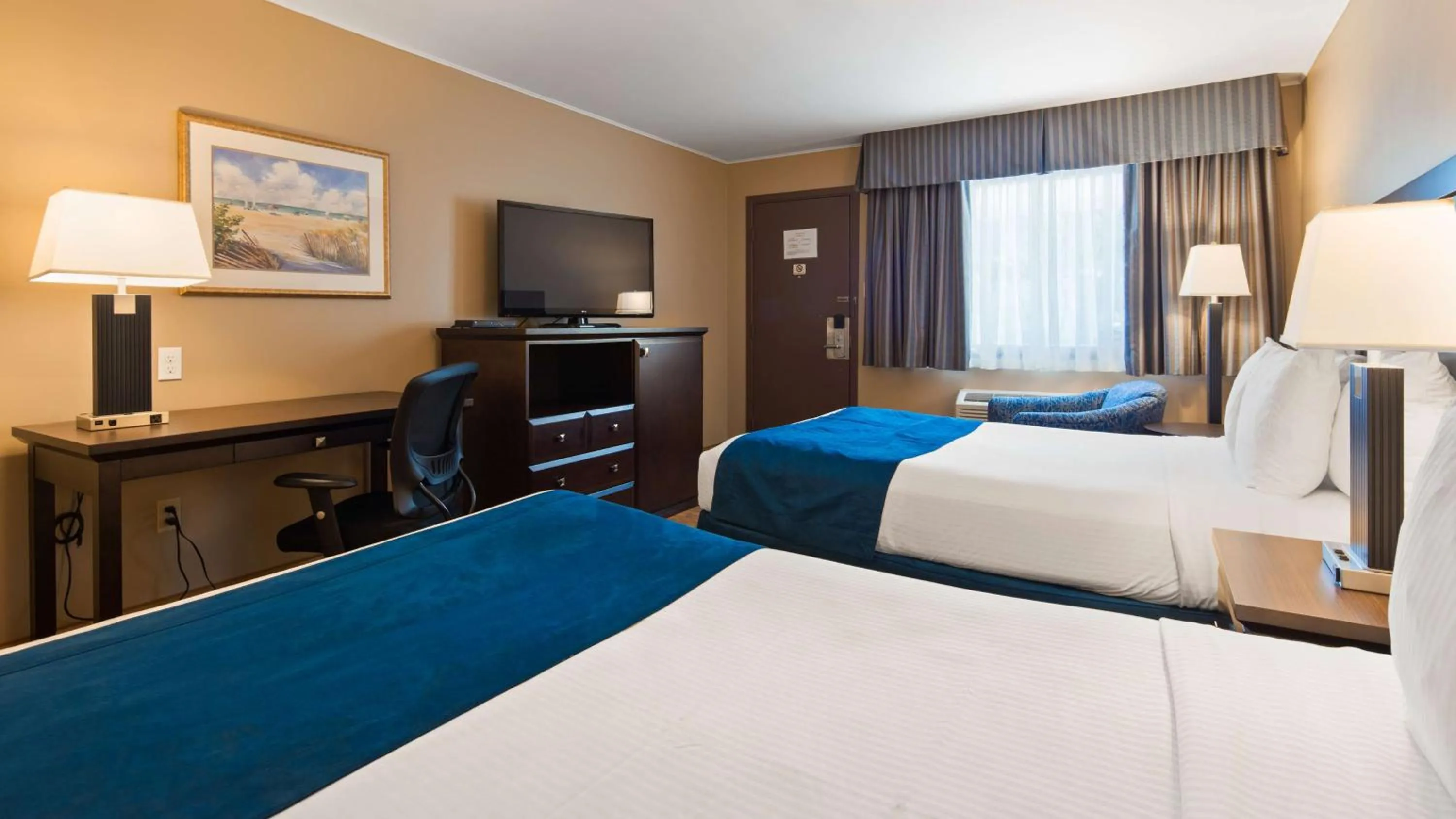 Photo of the whole room in South West Mermaid Inn