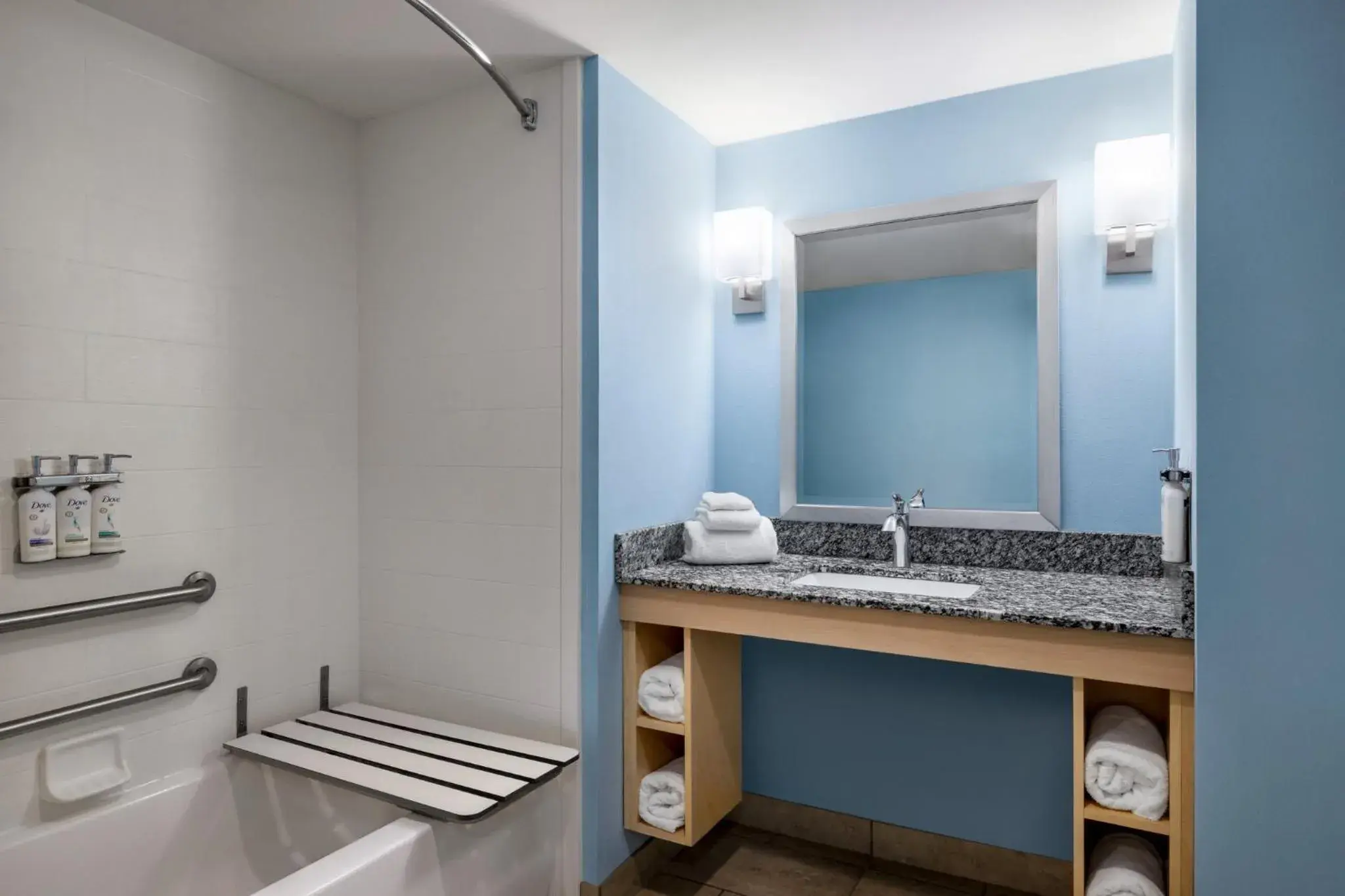 Bathroom in Holiday Inn Resort Jekyll Island by IHG Bathroom in Holiday Inn Resort Jekyll Island by IHG