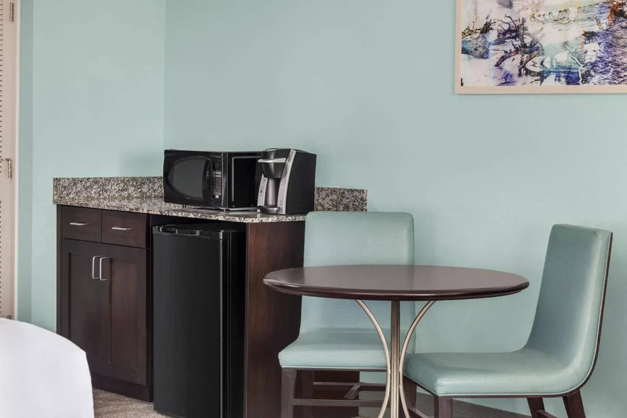 Photo of the whole room in Holiday Inn Resort Jekyll Island by IHG Photo of the whole room in Holiday Inn Resort Jekyll Island by IHG