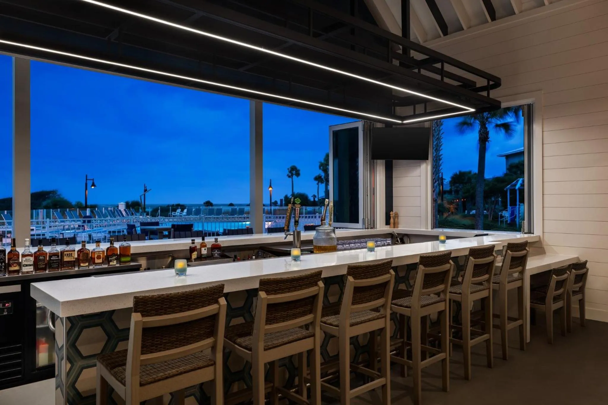 Restaurant/places to eat in Holiday Inn Resort Jekyll Island by IHG