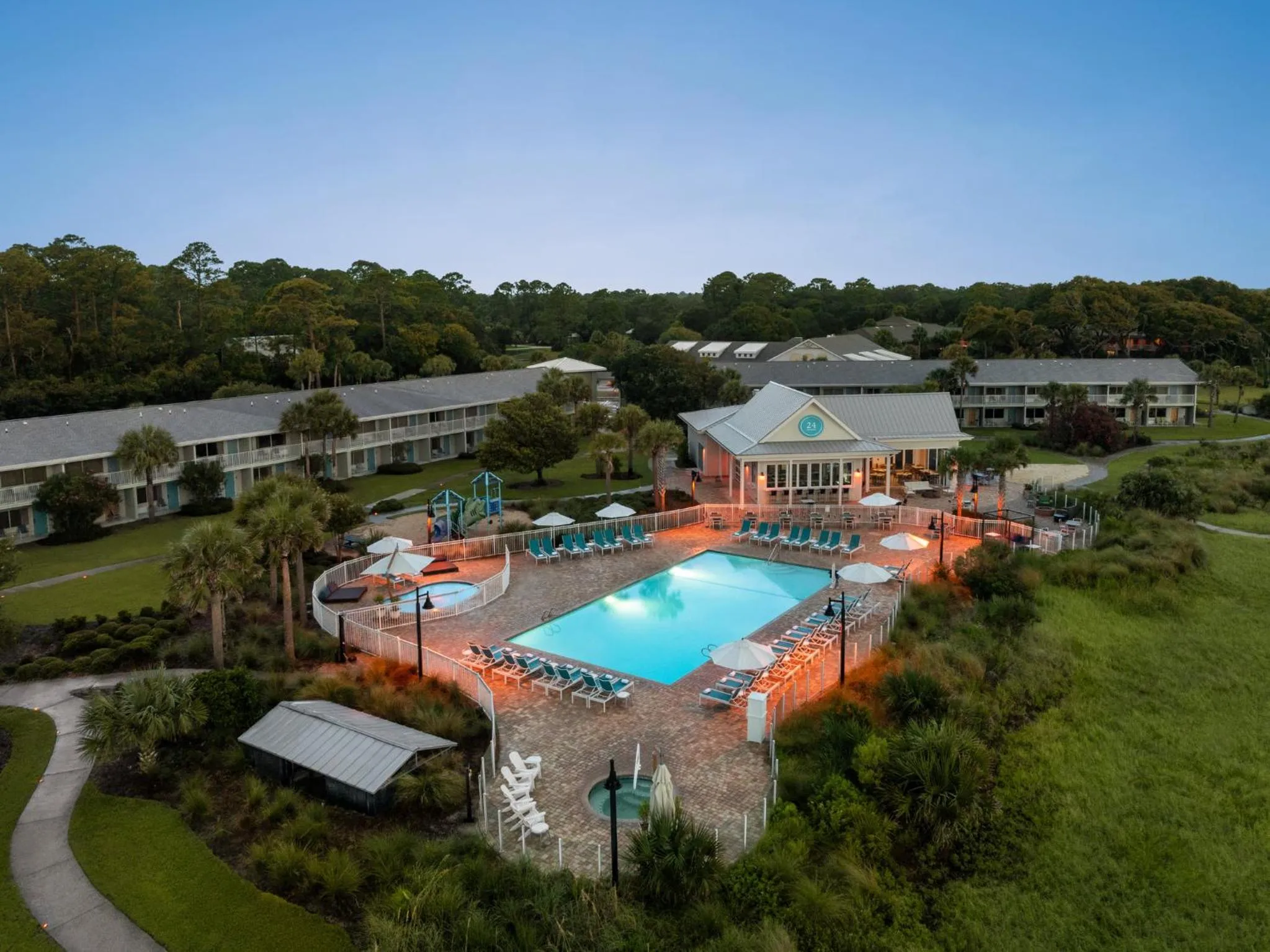 Property building in Holiday Inn Resort Jekyll Island by IHG