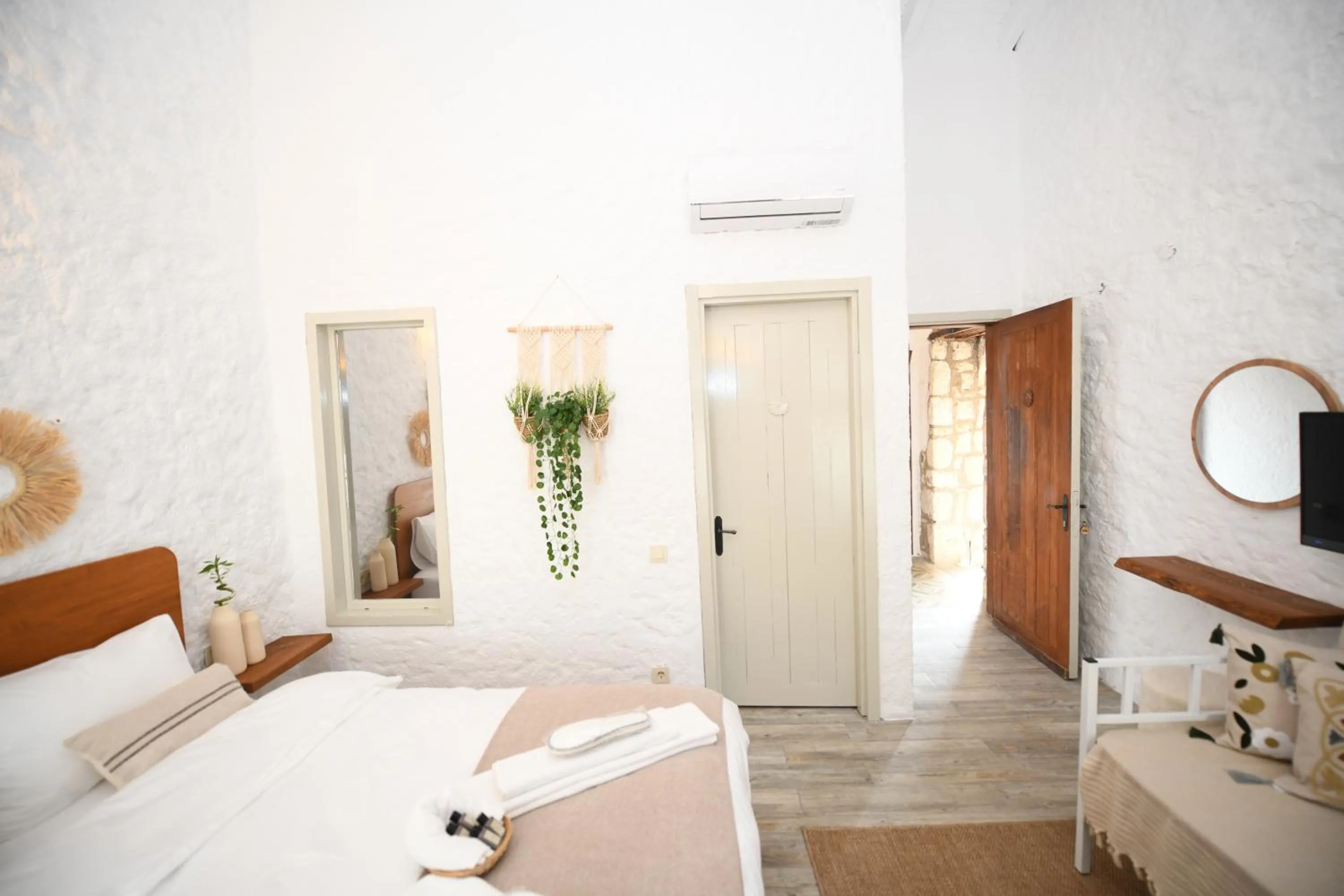 Bedroom, Bed in Mahzen Alaçatı