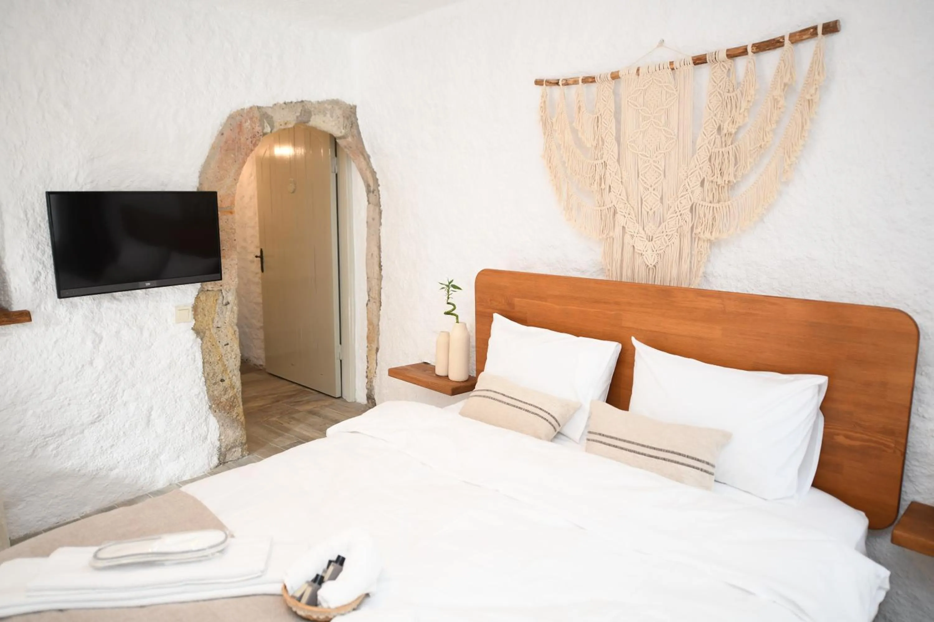 Bedroom, Bed in Mahzen Alaçatı