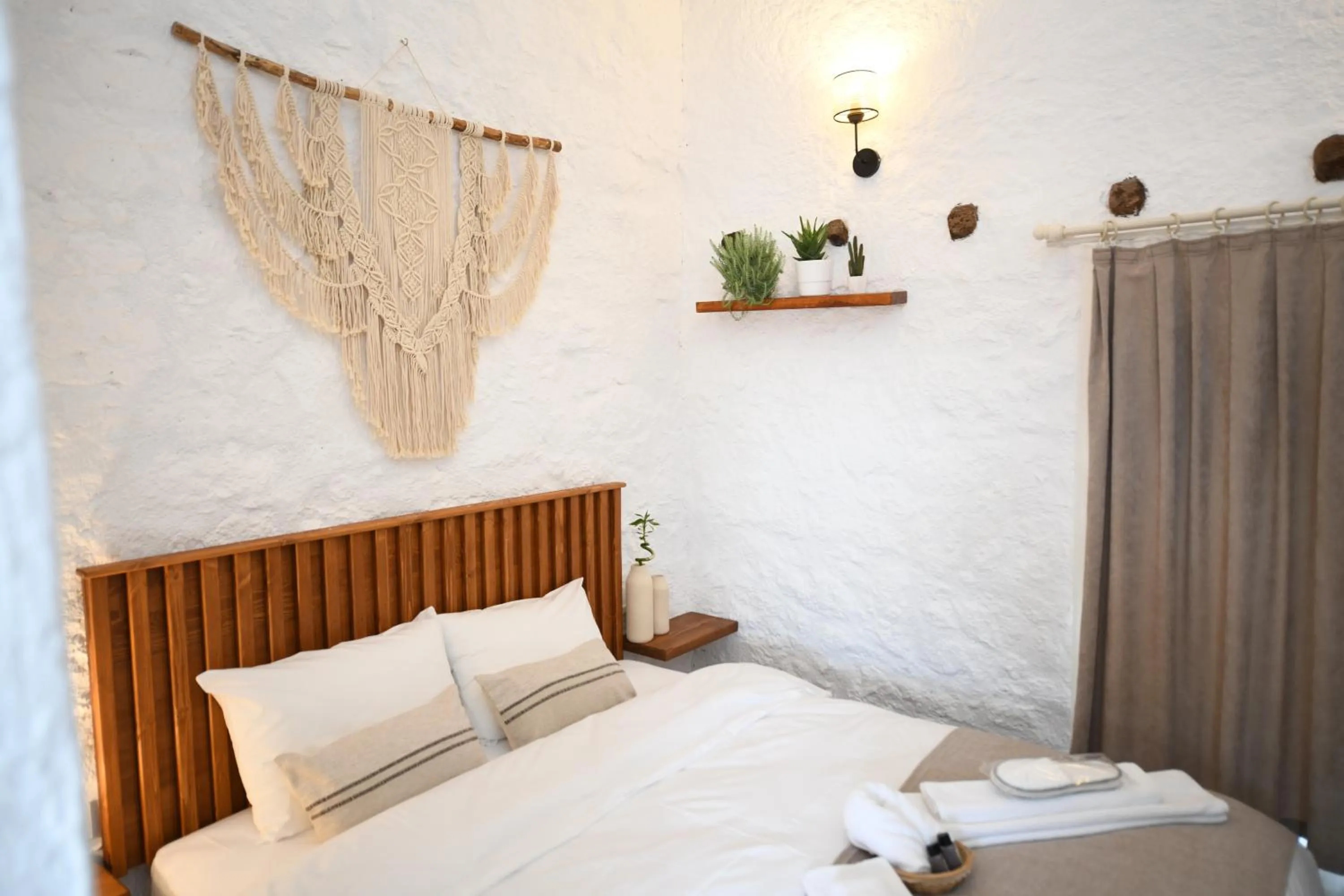 Bedroom, Bed in Mahzen Alaçatı