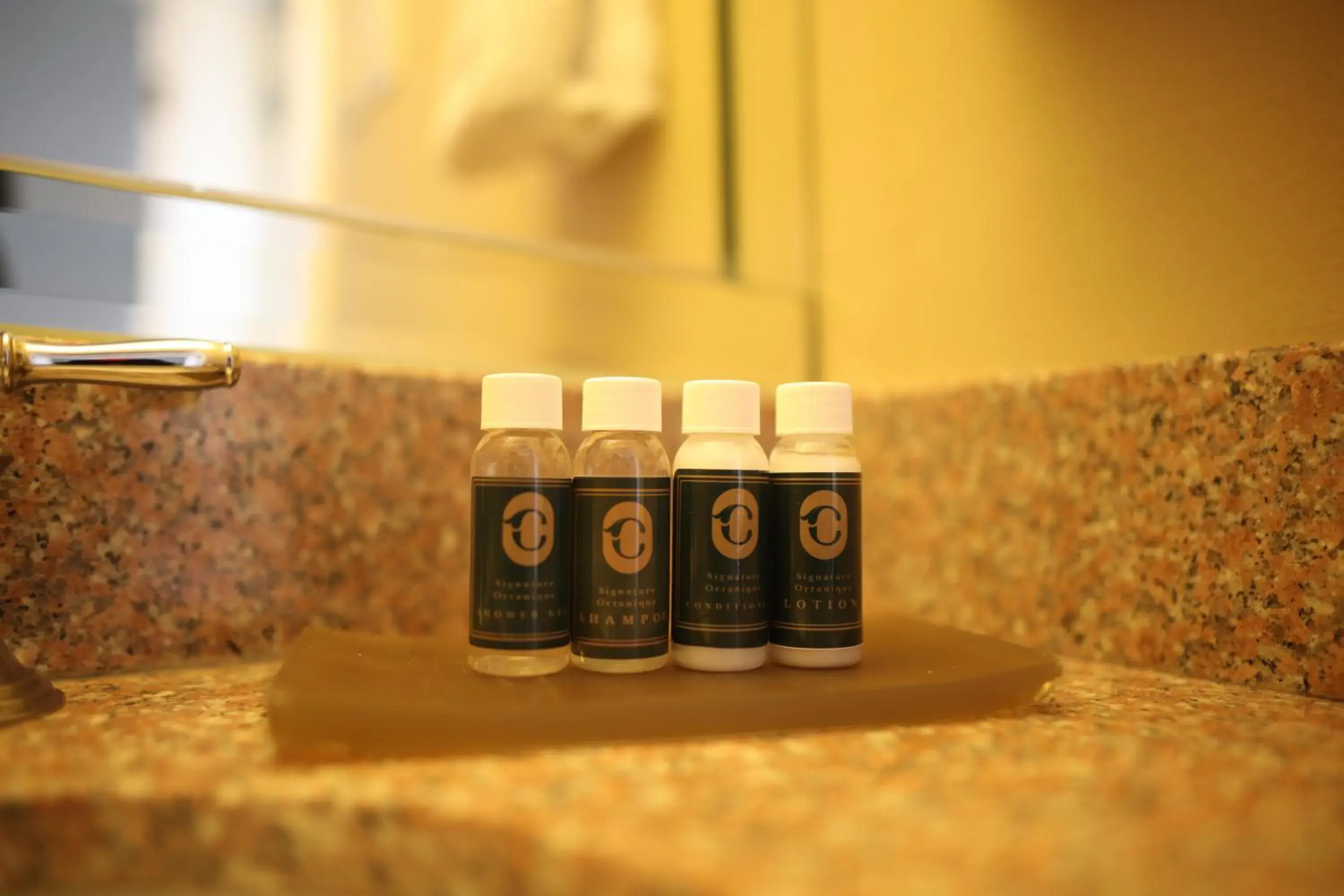 Bathroom in Courtleigh Hotel & Suites Bathroom in Courtleigh Hotel & Suites