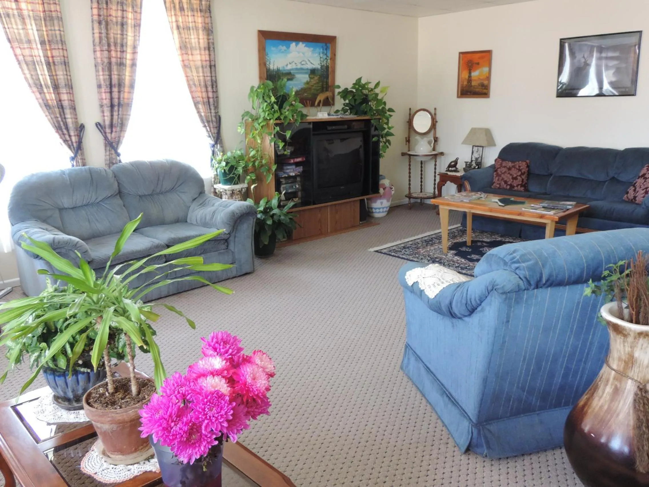 Lobby or reception in Hunters Lodge Motel