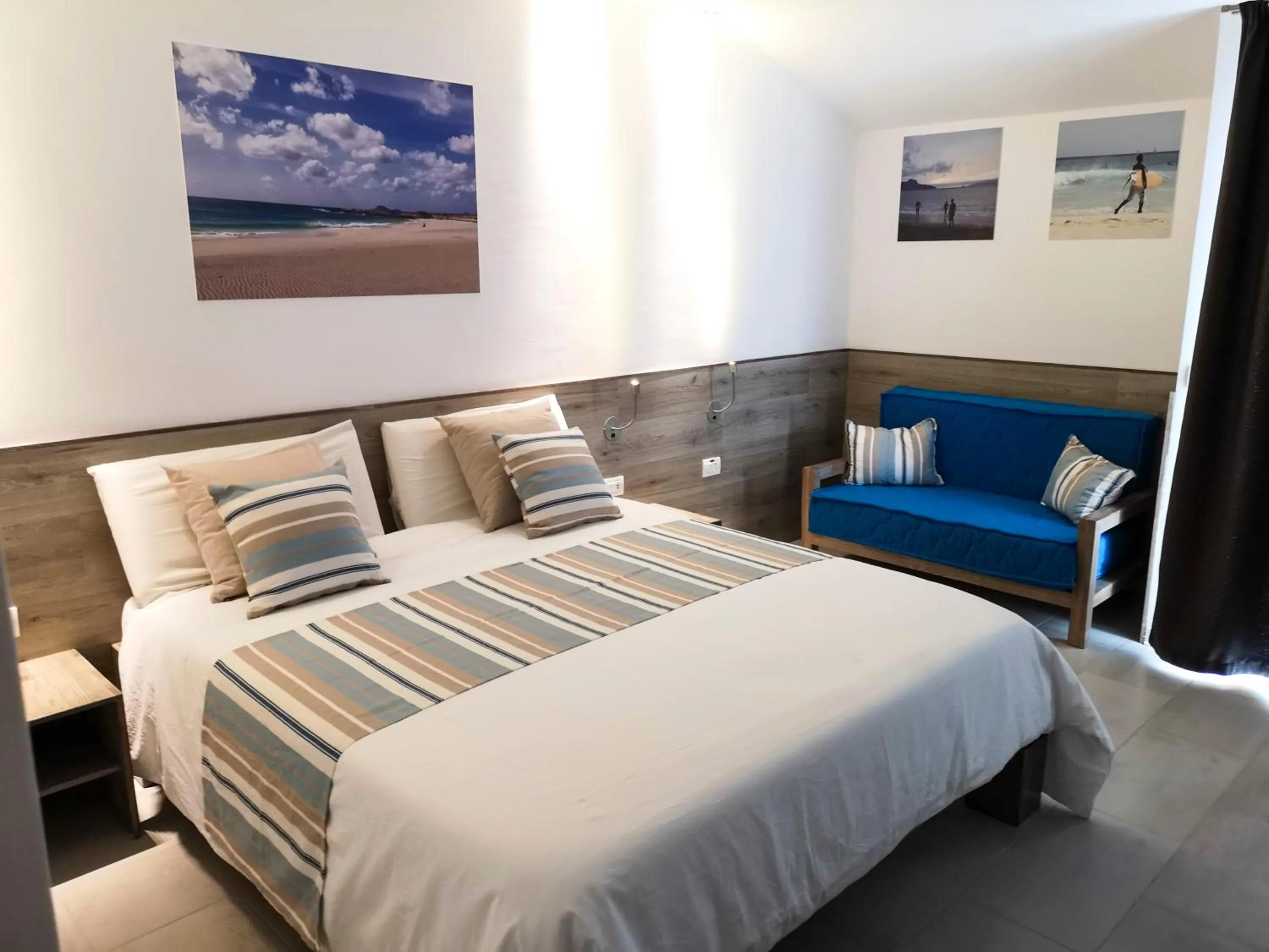 Photo of the whole room, Bed in Sobrado Boutique Hotel