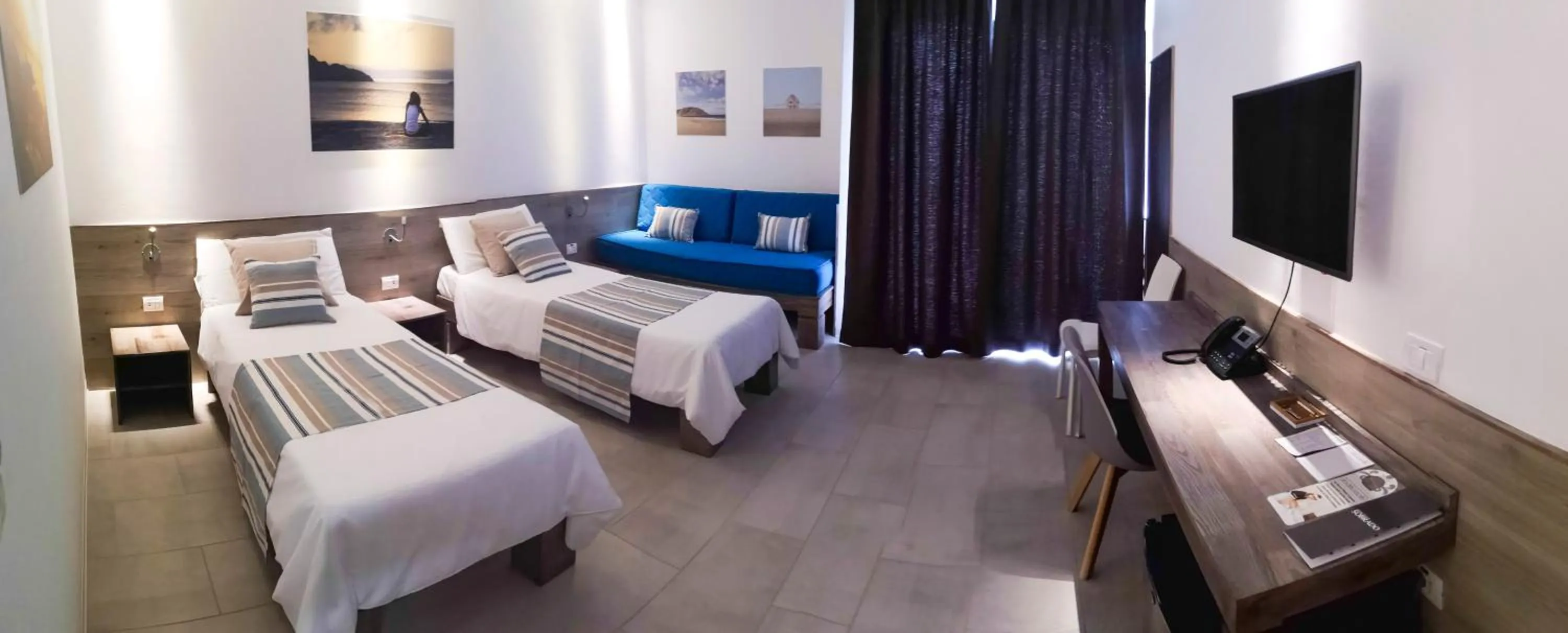 Photo of the whole room, Bed in Sobrado Boutique Hotel