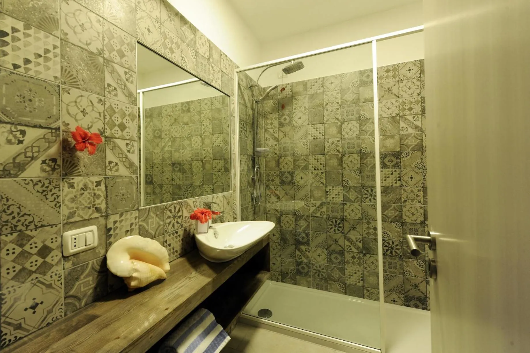 Shower in Sobrado Boutique Hotel