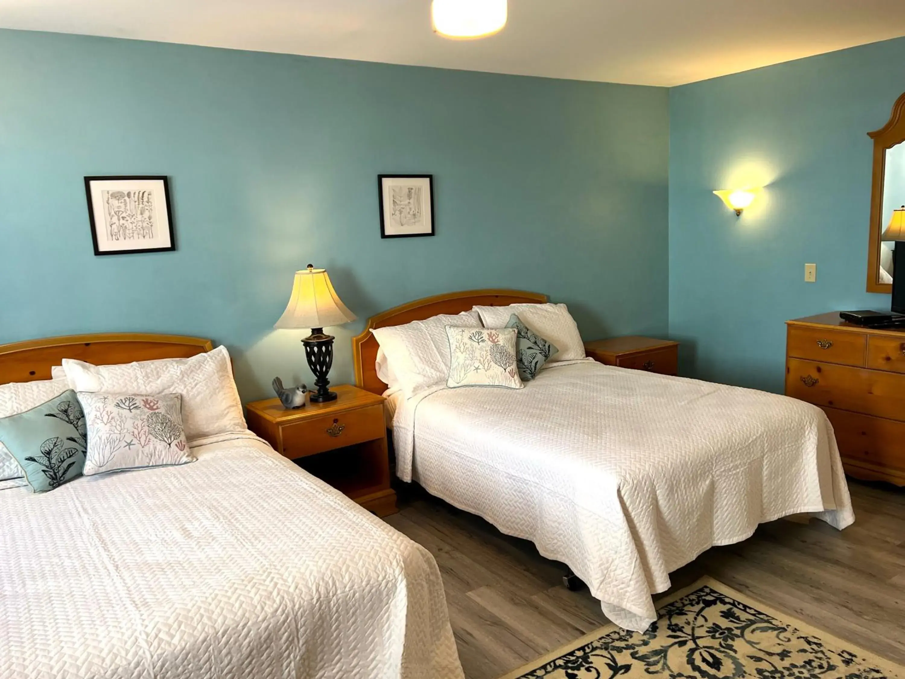 Double Room with Two Double Beds in Come from Away B&B Double Room with Two Double Beds in Come from Away B&B