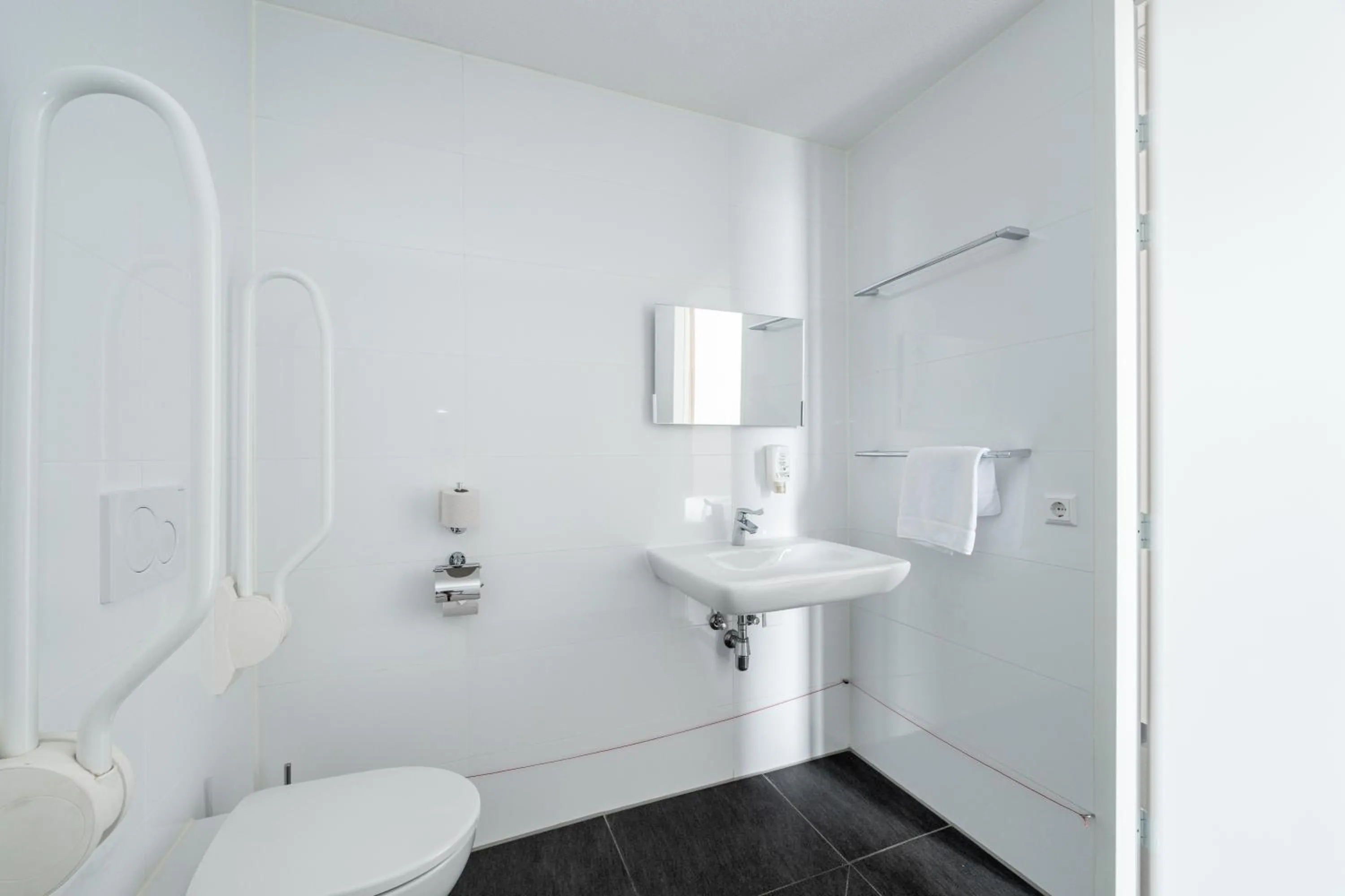 Bathroom in easyHotel Maastricht City Centre