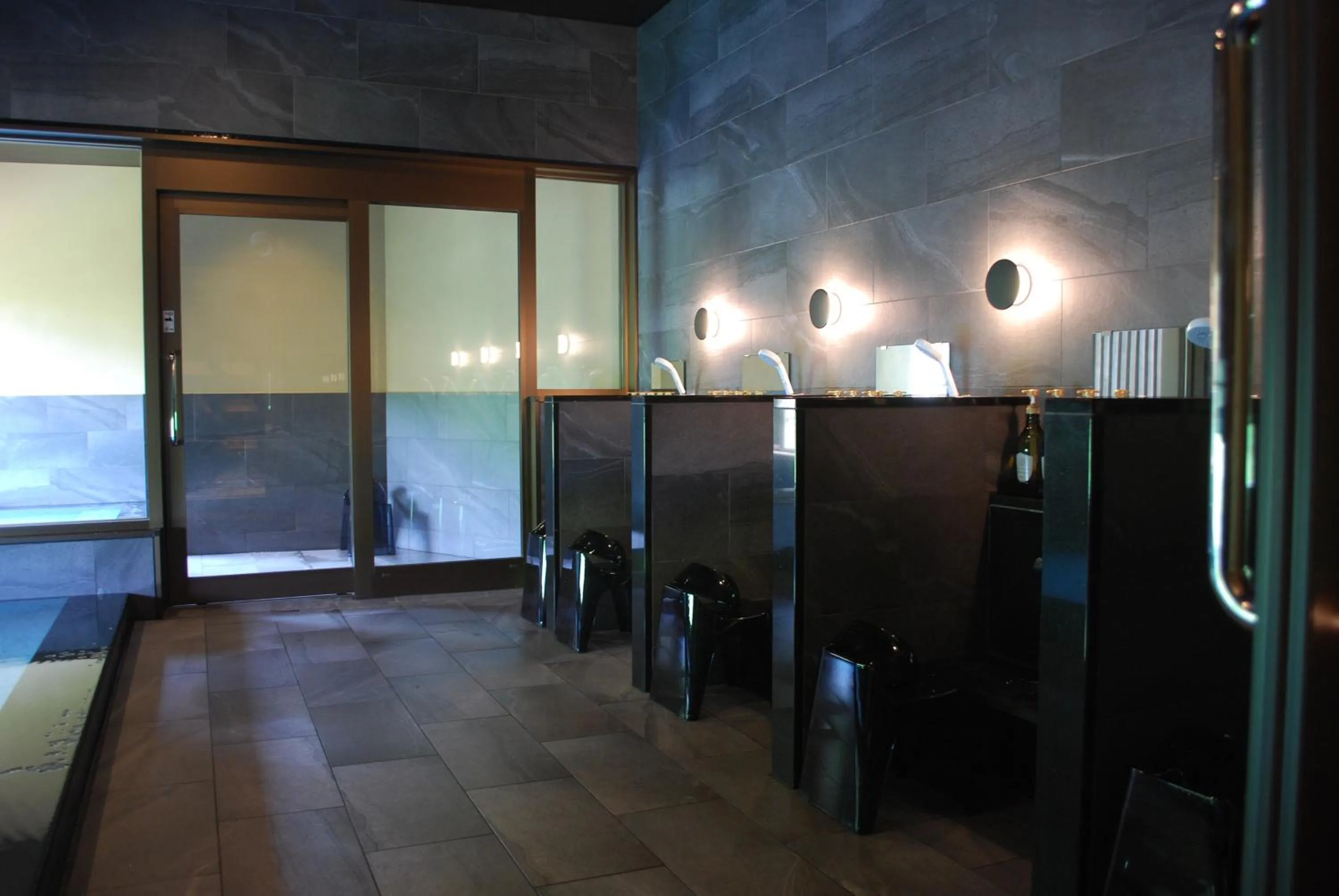 Public Bath in Hakone Suimeisou