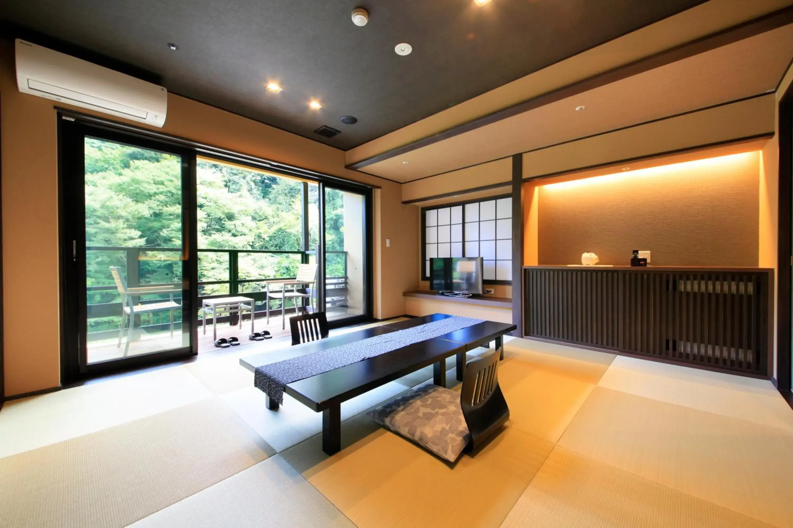 Photo of the whole room in Hakone Suimeisou Photo of the whole room in Hakone Suimeisou