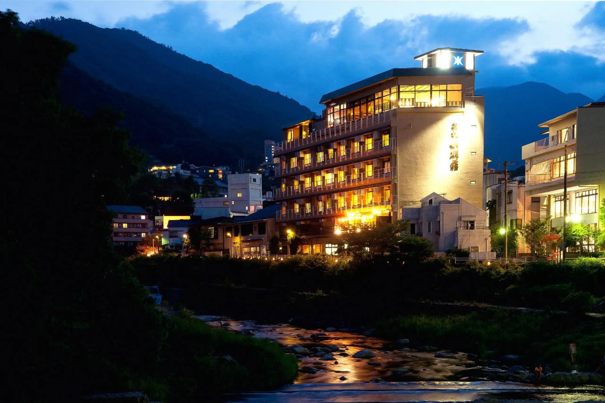 Property building in Hakone Suimeisou Property building in Hakone Suimeisou