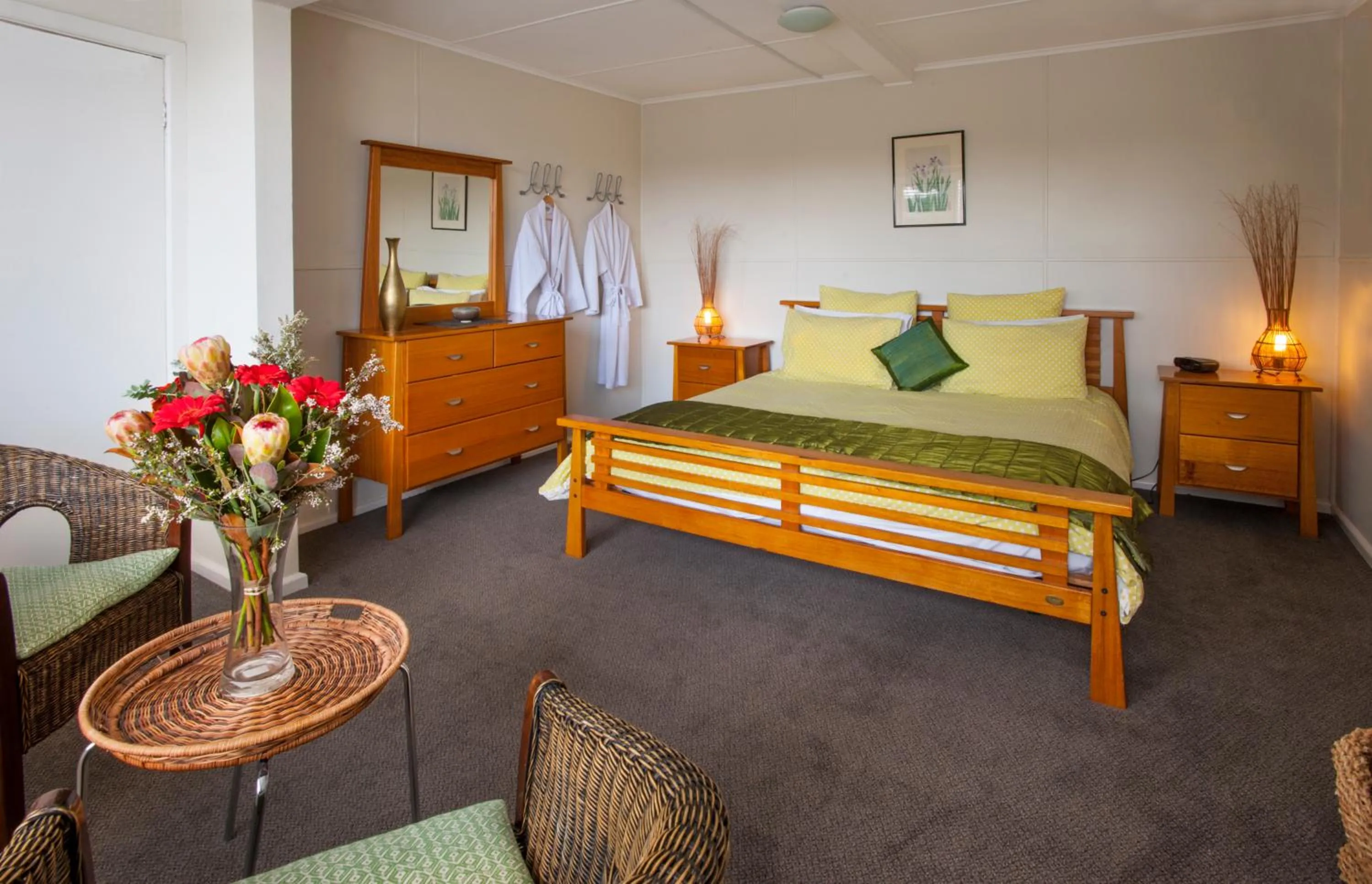 Bedroom, Bed in Healesville Apartments