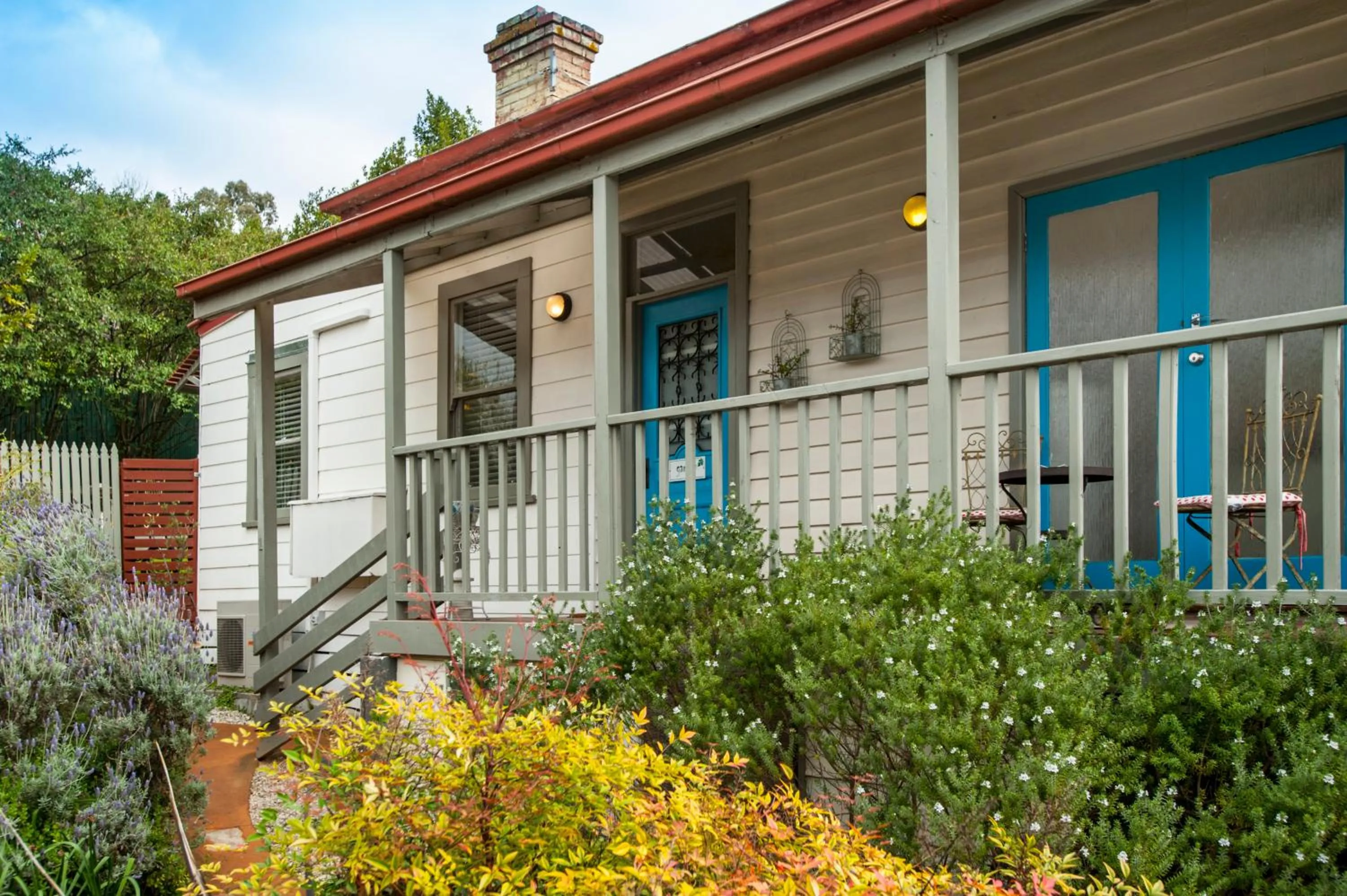 Facade/entrance in Healesville Apartments