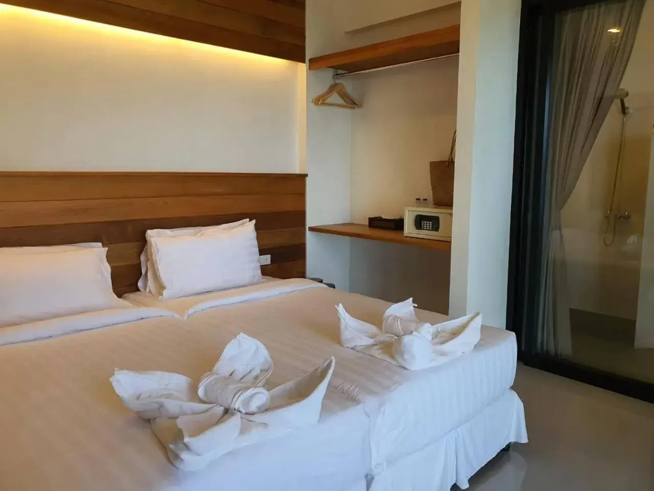 Bed in Sea Garden Resort Haad Chao Phao Bed in Sea Garden Resort Haad Chao Phao