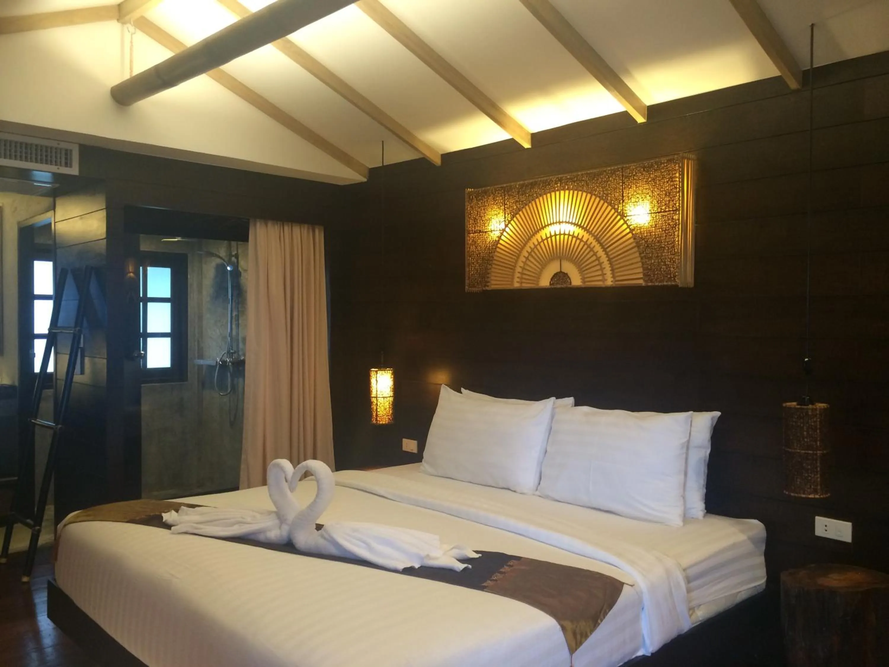 Bedroom, Bed in Sea Garden Resort Haad Chao Phao