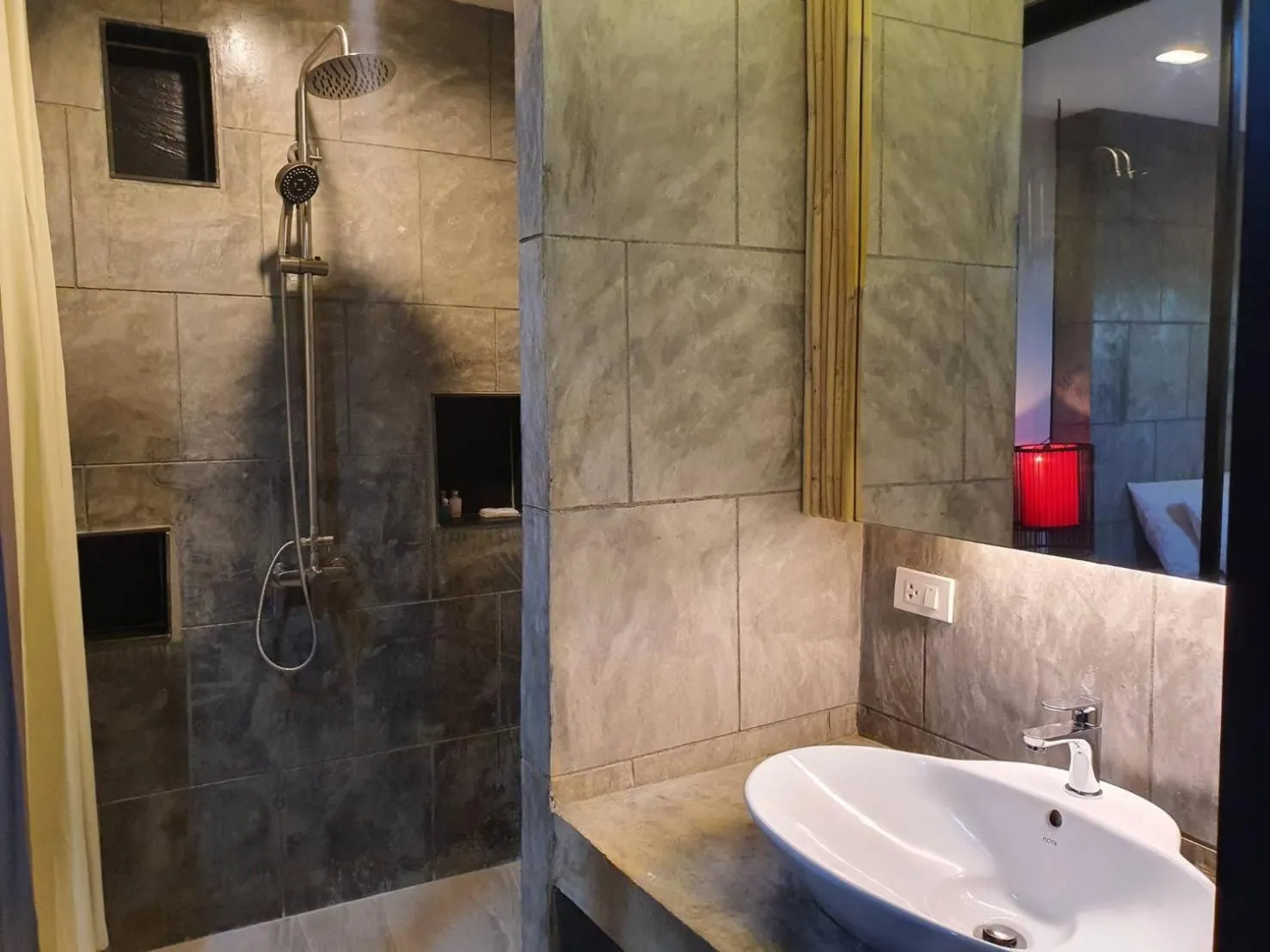 Bathroom in Sea Garden Resort Haad Chao Phao