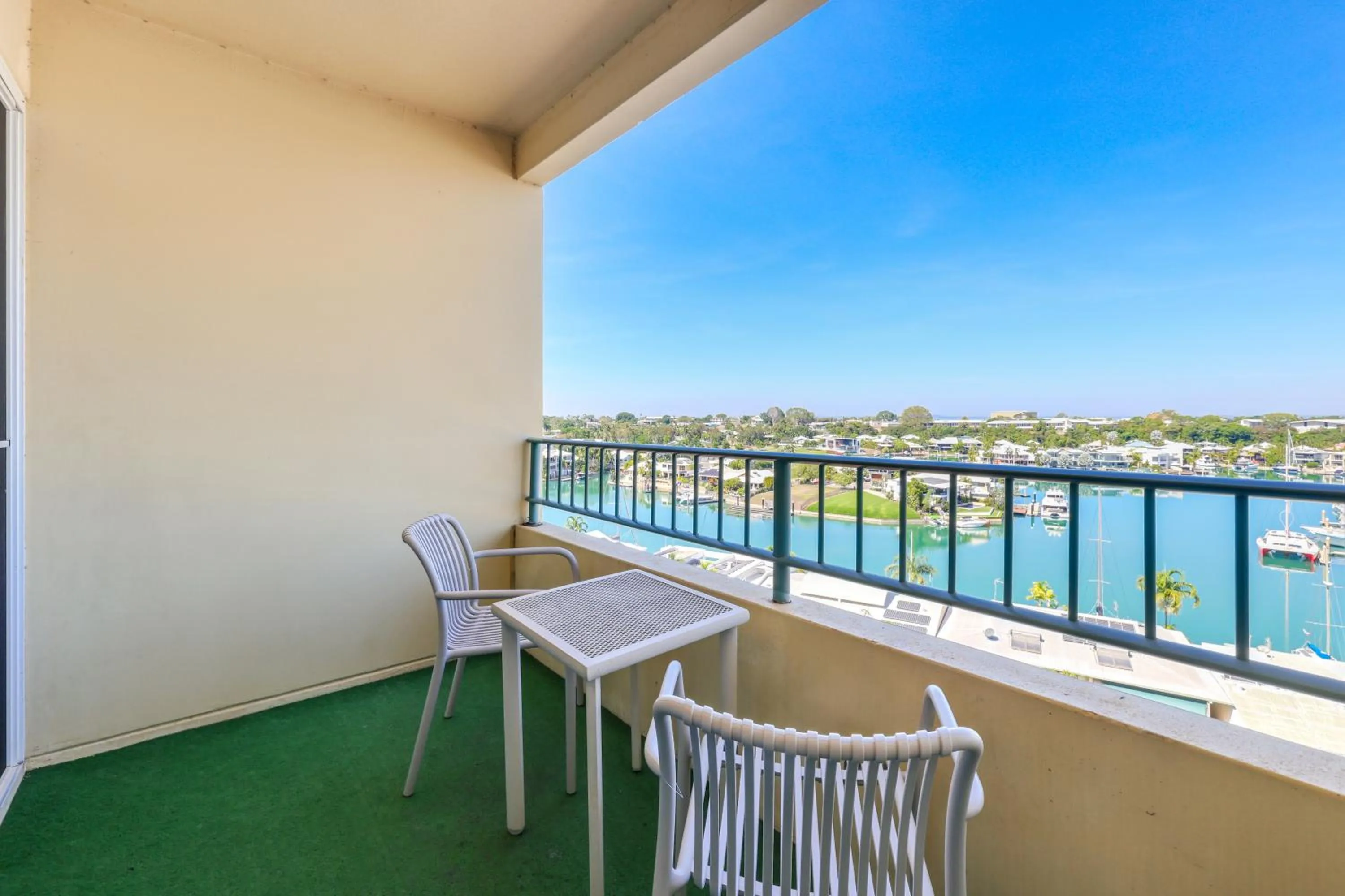Balcony/Terrace in Cullen Bay Resorts