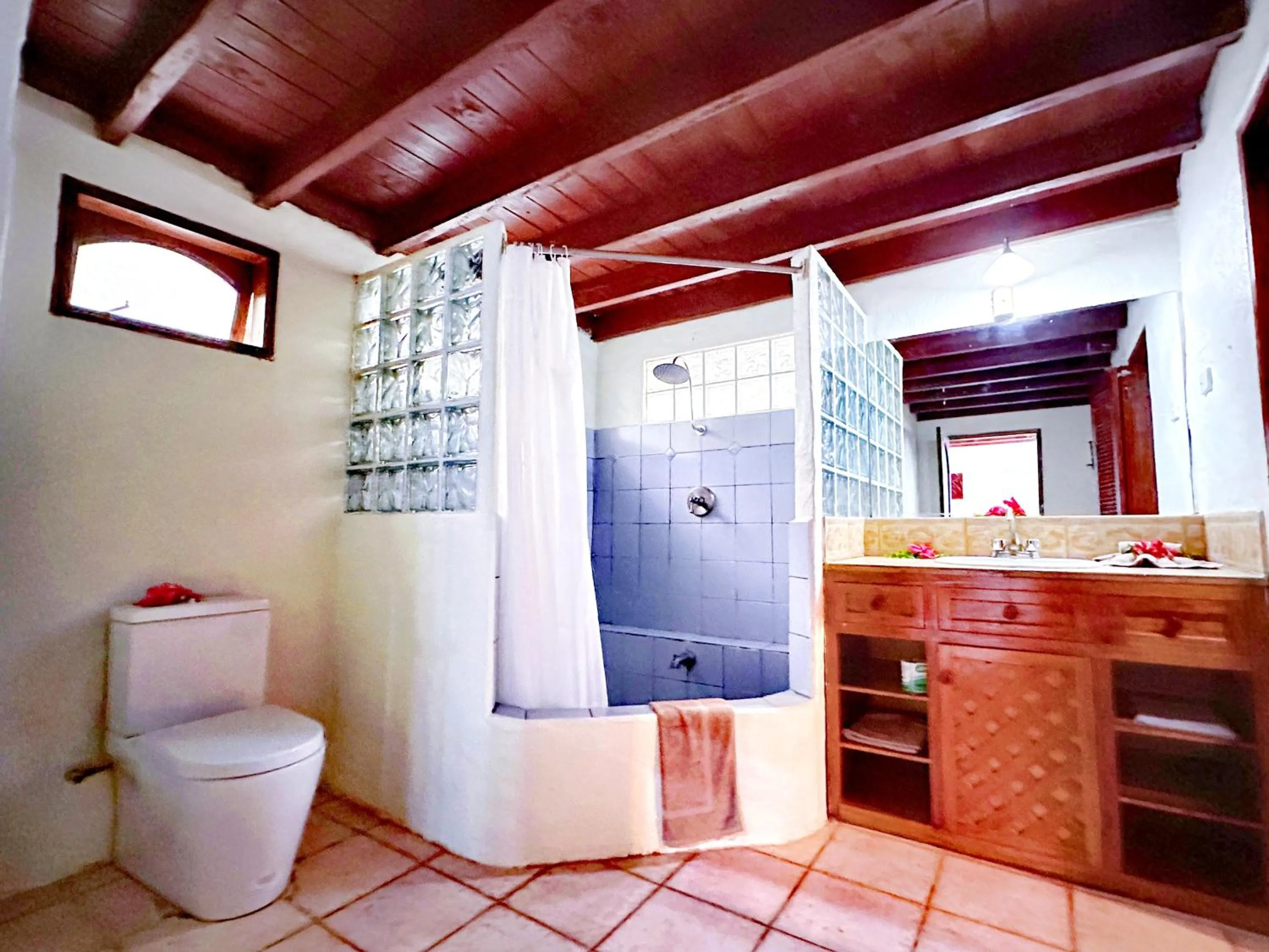 Bathroom in Hideaway Island Resort