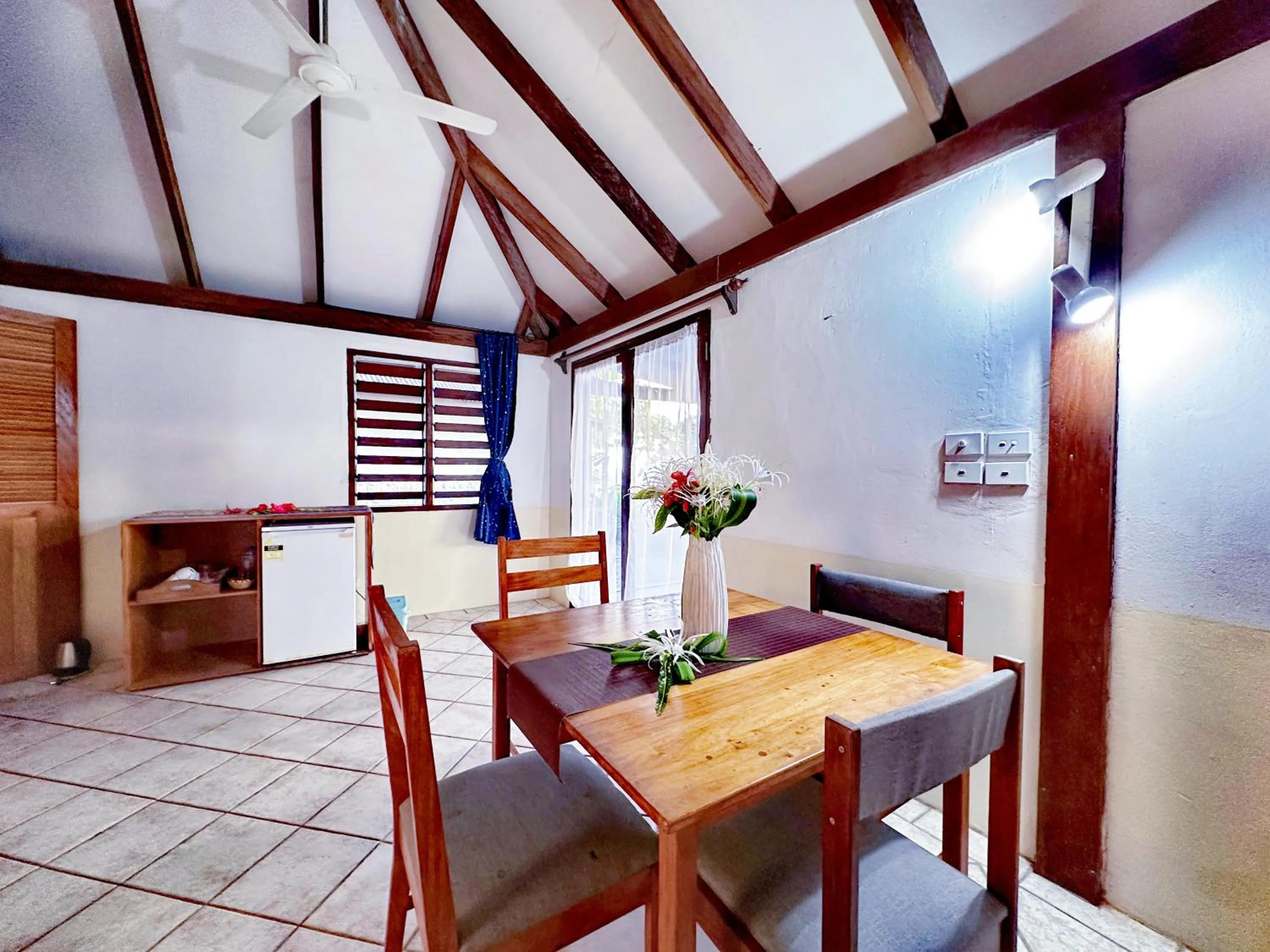 Dining area in Hideaway Island Resort