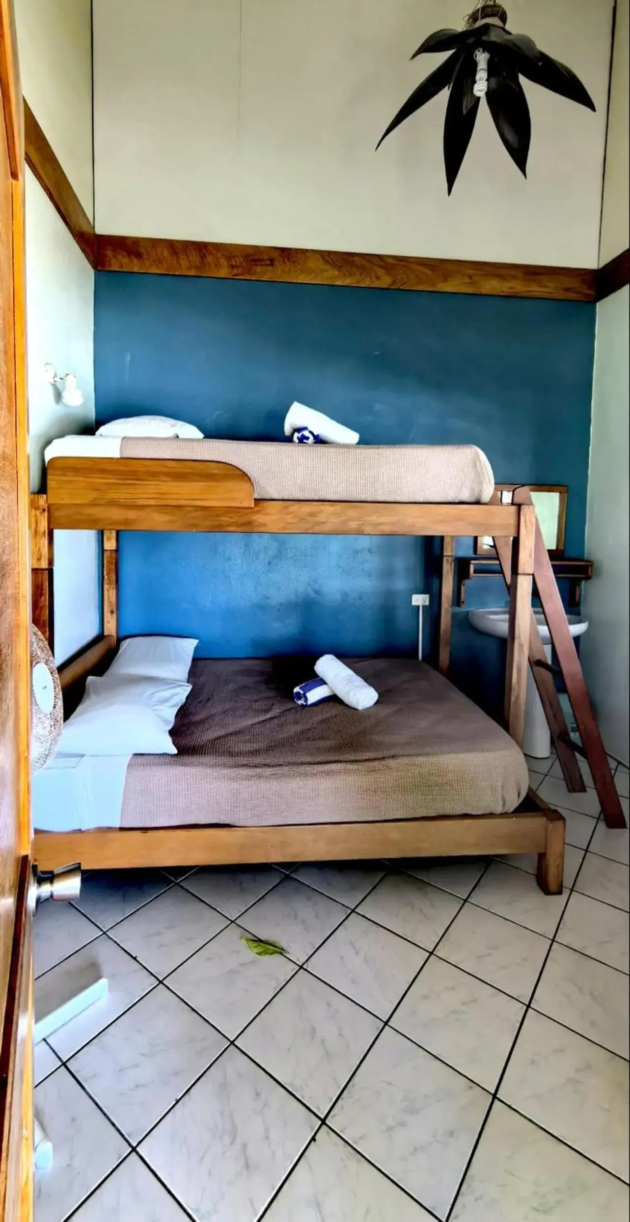 Double or Twin Room with Shared Bathroom in Hideaway Island Resort Double or Twin Room with Shared Bathroom in Hideaway Island Resort