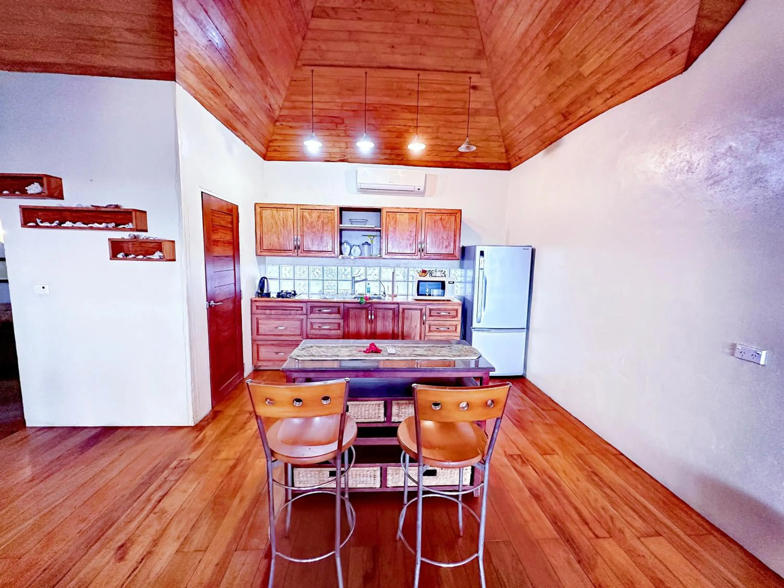 Two-Bedroom Villa in Hideaway Island Resort Two-Bedroom Villa in Hideaway Island Resort