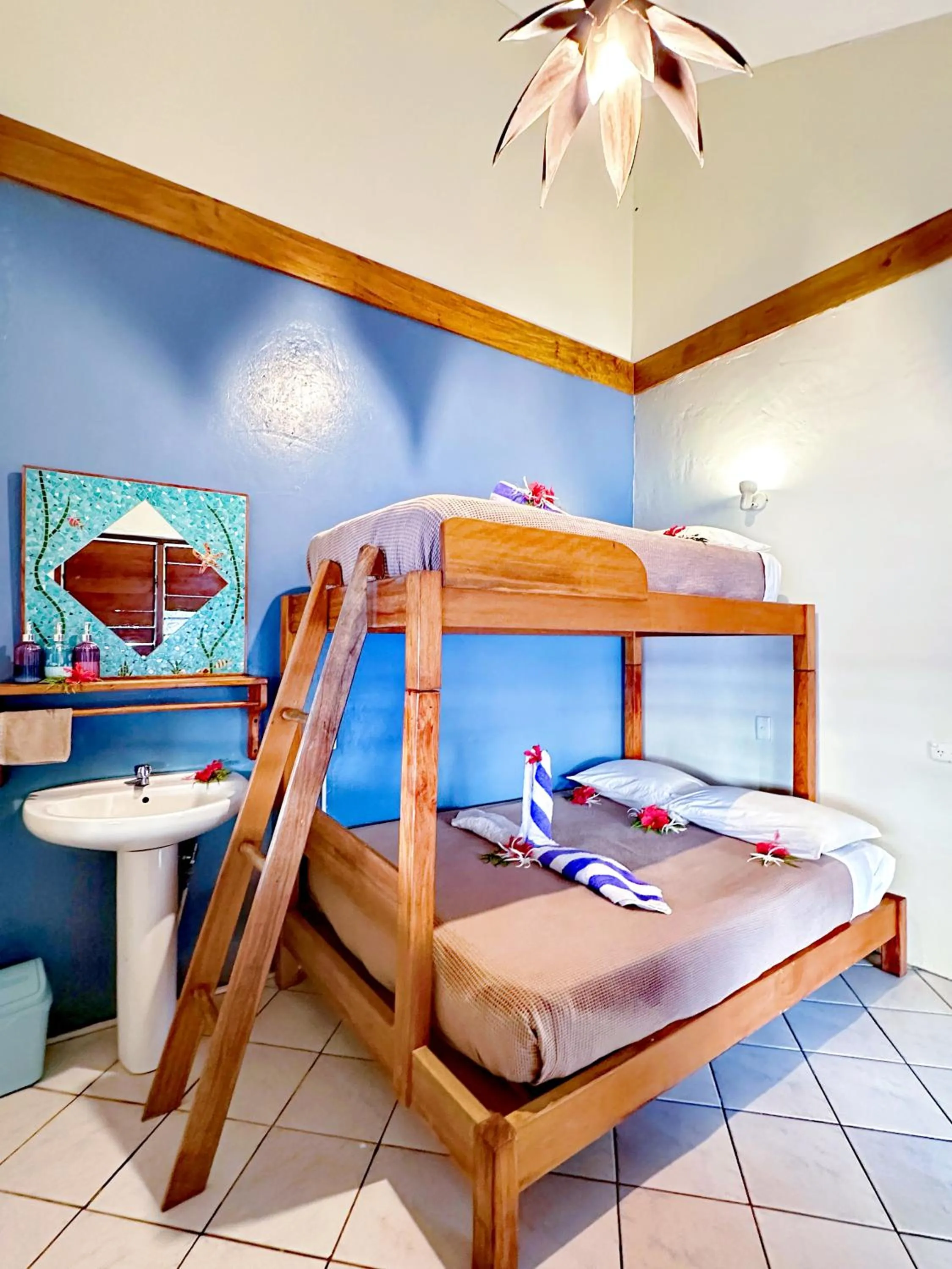 bunk bed, Bed in Hideaway Island Resort