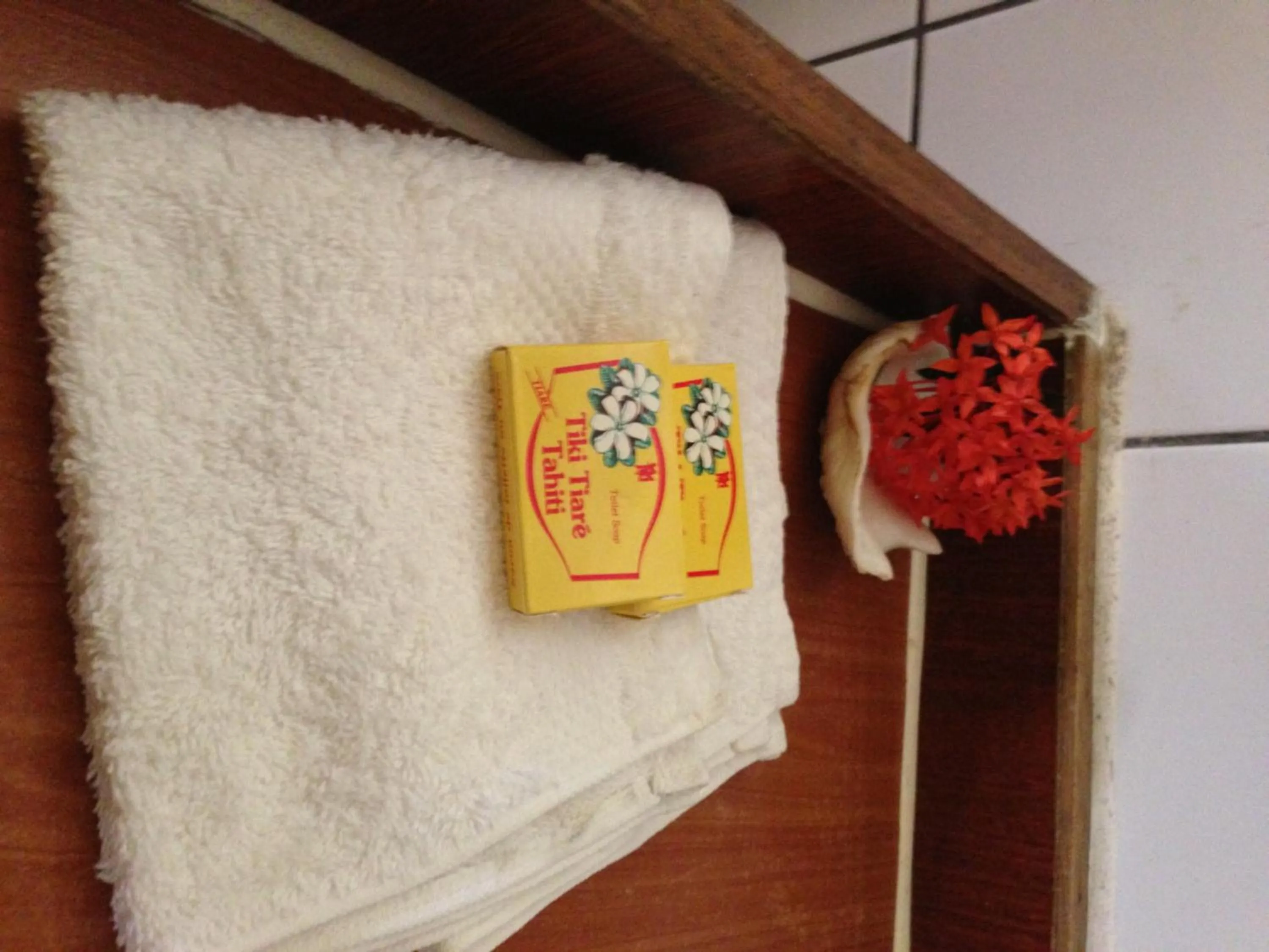 Decorative detail in Pension Motu Iti