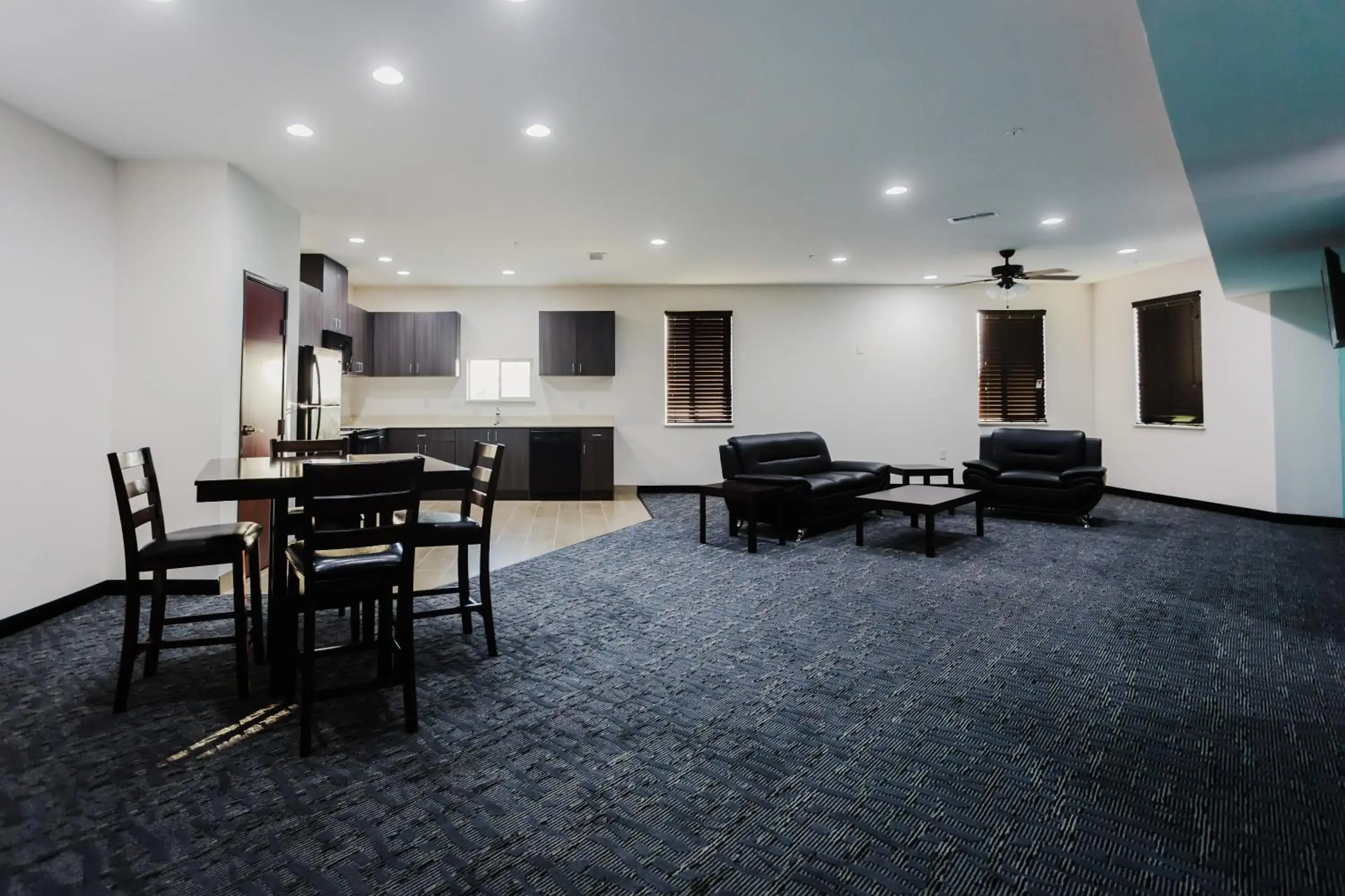 Living room, Seating Area in Palacio Royale Inn Boutique Katy