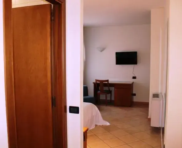 Twin Room with Pool View in DOMUS Grand Hotel Twin Room with Pool View in DOMUS Grand Hotel