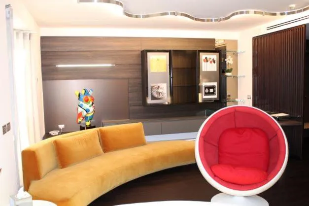 Seating area in DOMUS Grand Hotel