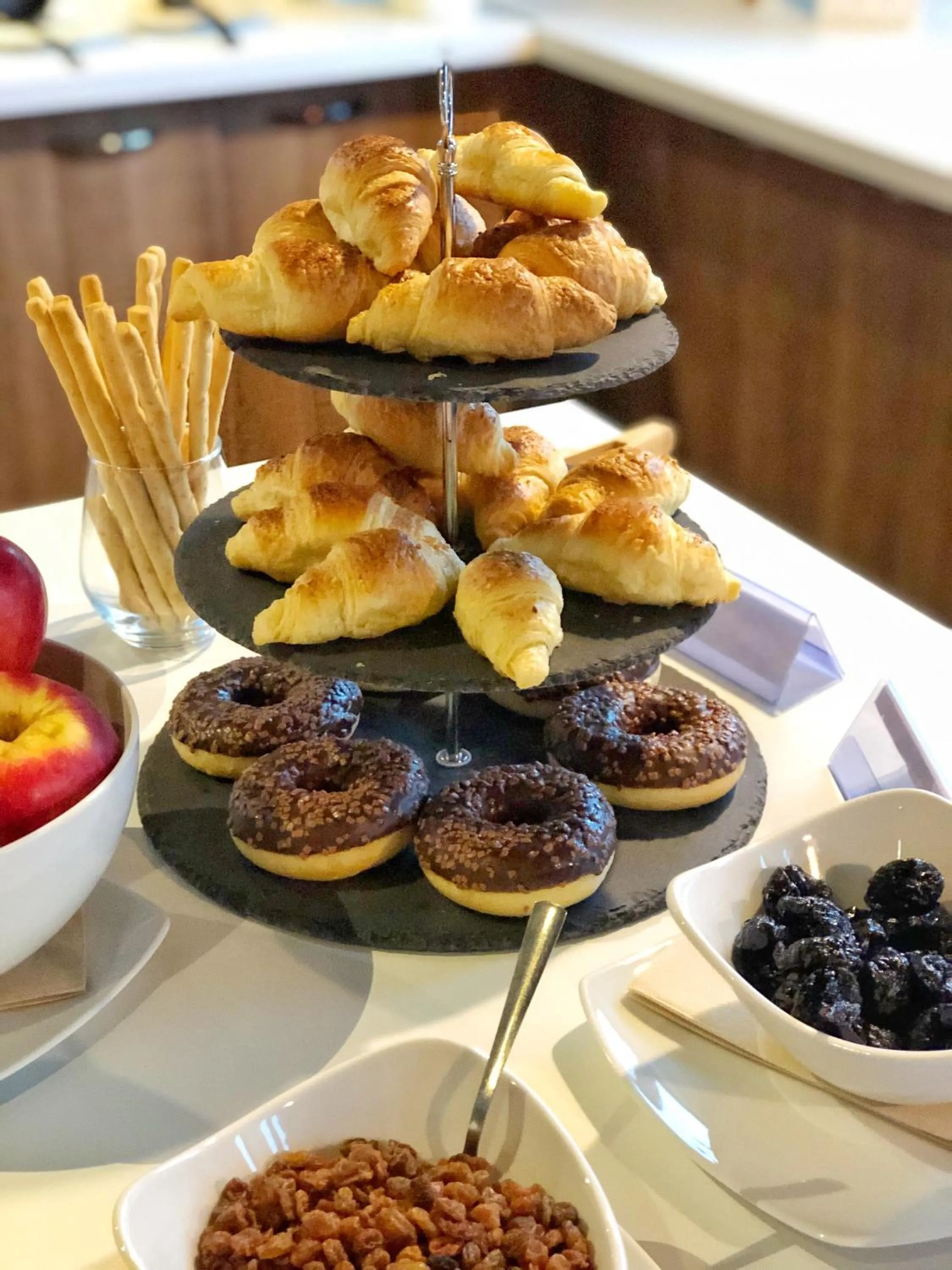 Breakfast in 16 Lakes Hotel