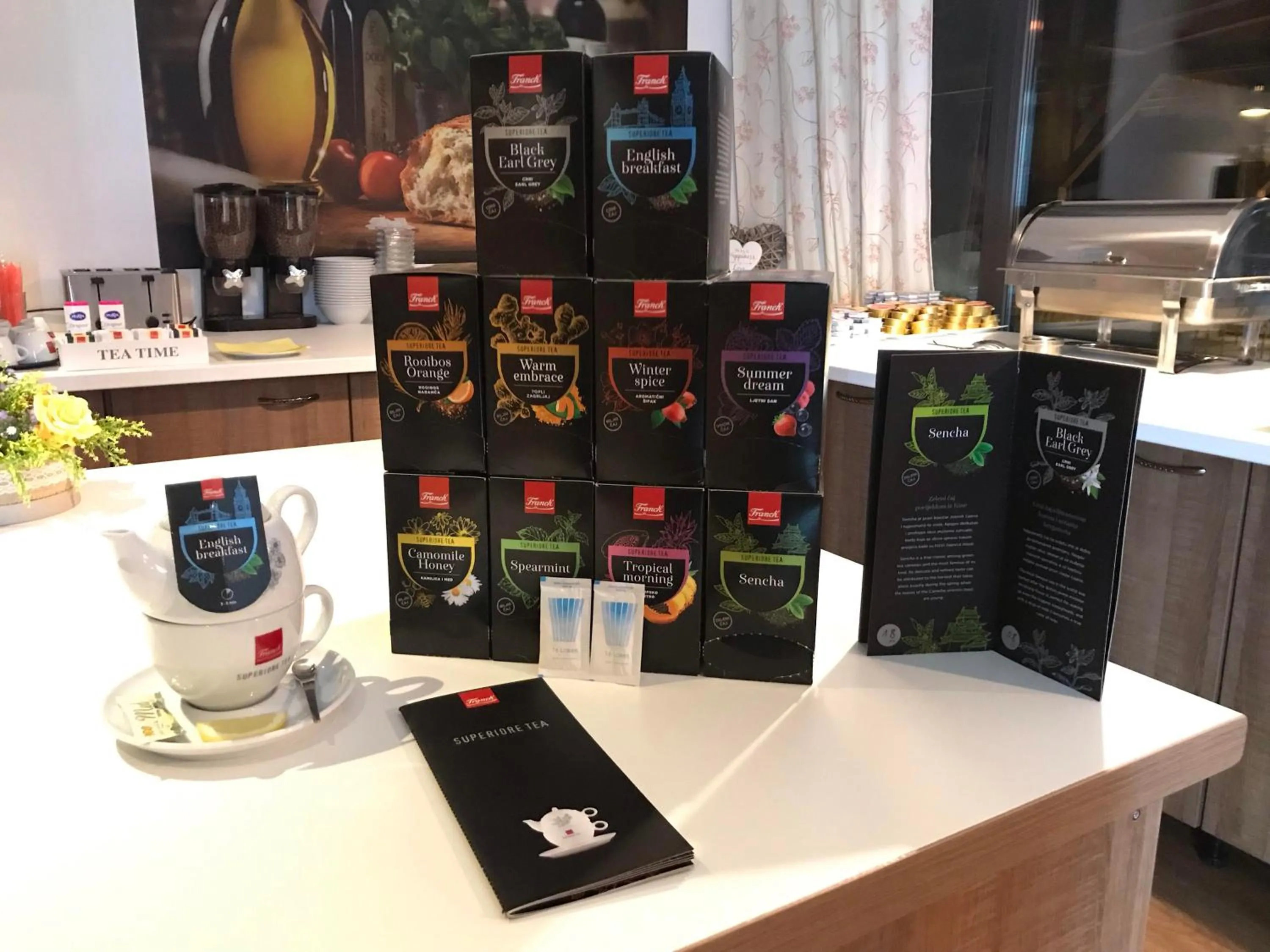 Coffee/tea facilities in 16 Lakes Hotel