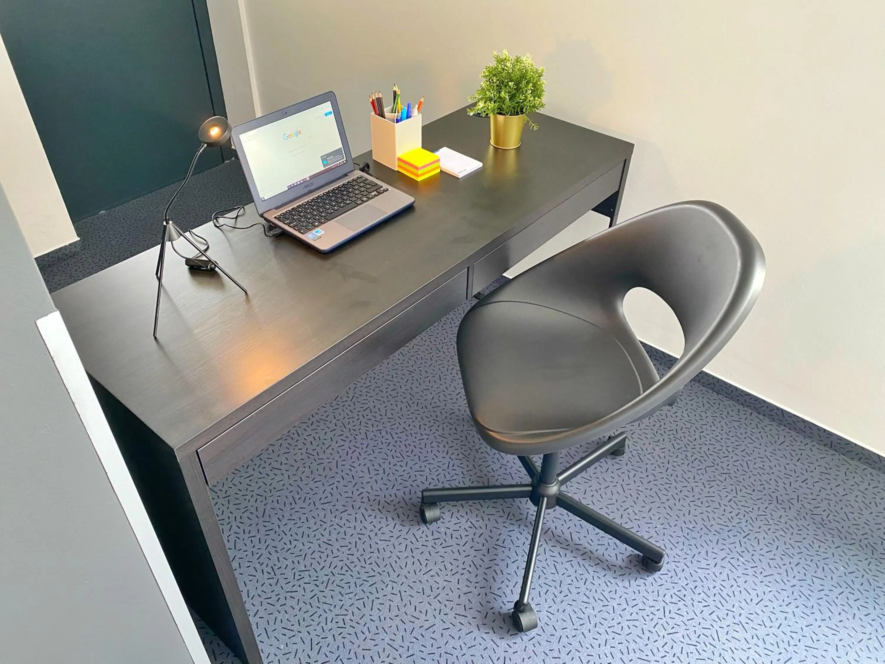 Business facilities in 16 Lakes Hotel