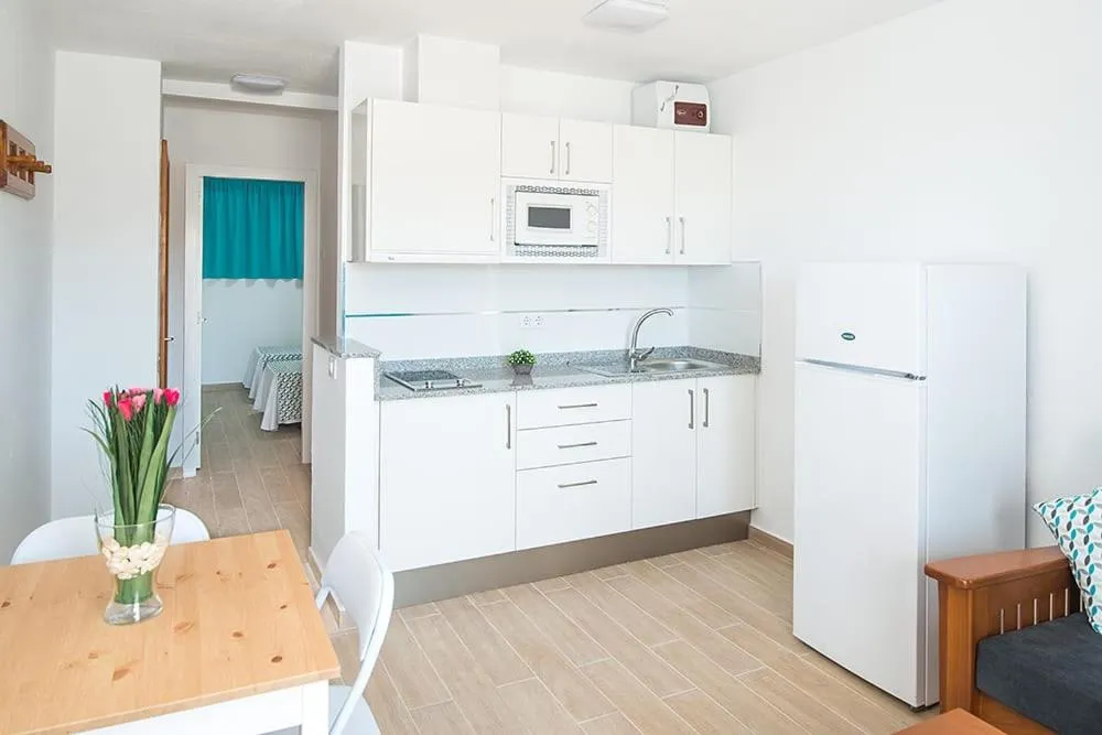 Kitchen or kitchenette in Montesol Atsol