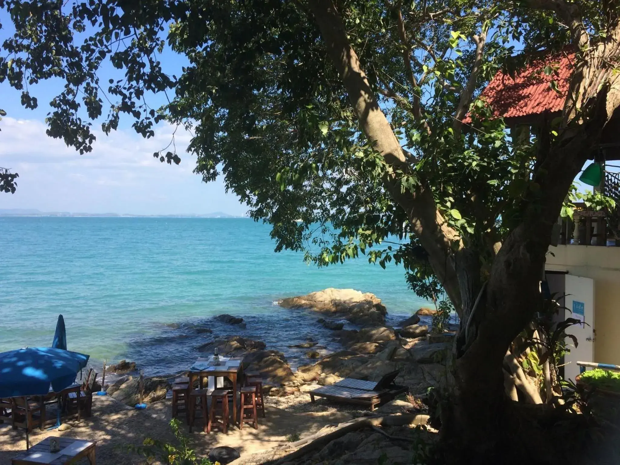 Dining area in Sunrise Villas Seaview Dining area in Sunrise Villas Seaview