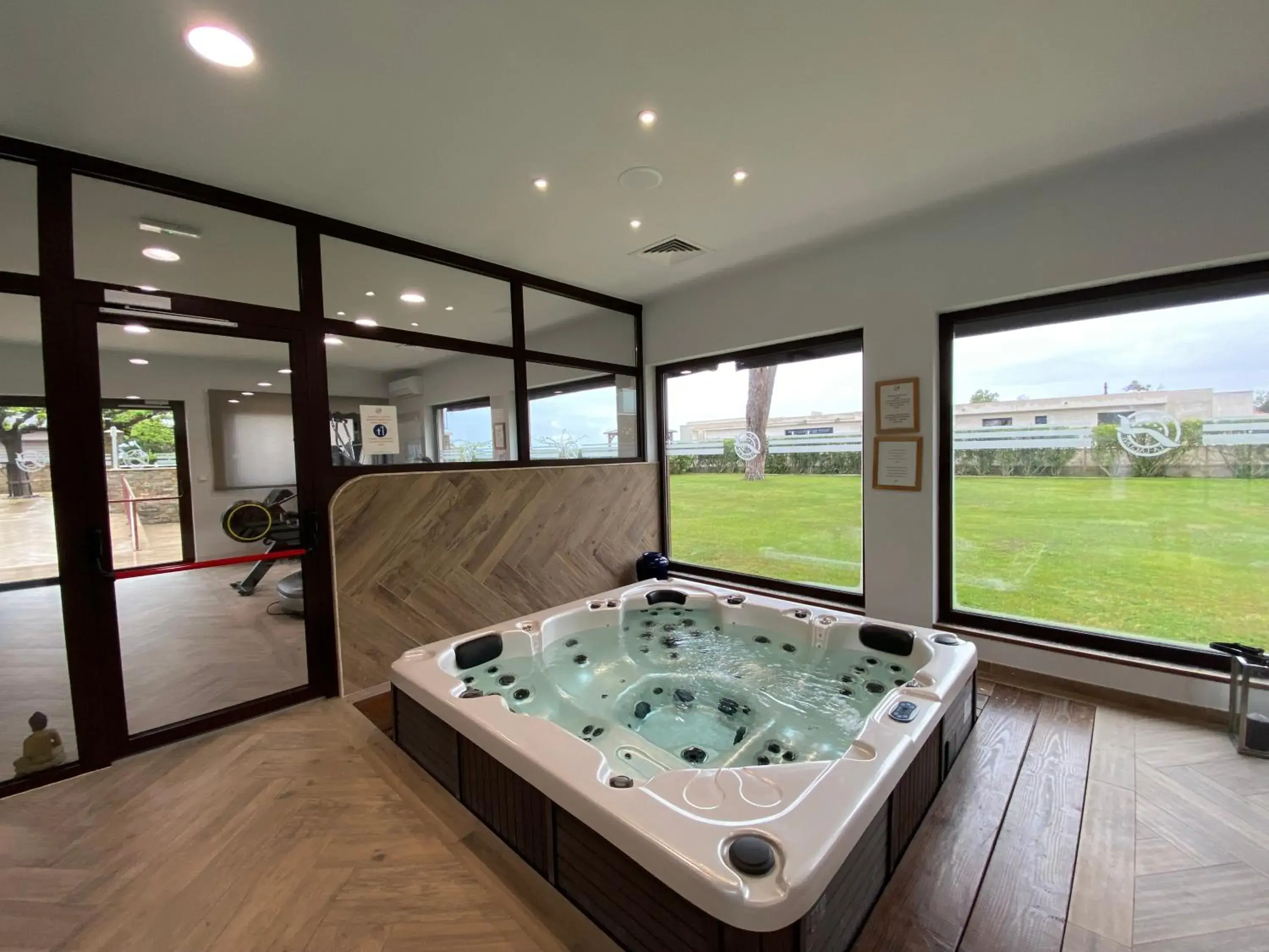 Spa and wellness centre/facilities in Hôtel La Lagune Spa and wellness centre/facilities in Hôtel La Lagune