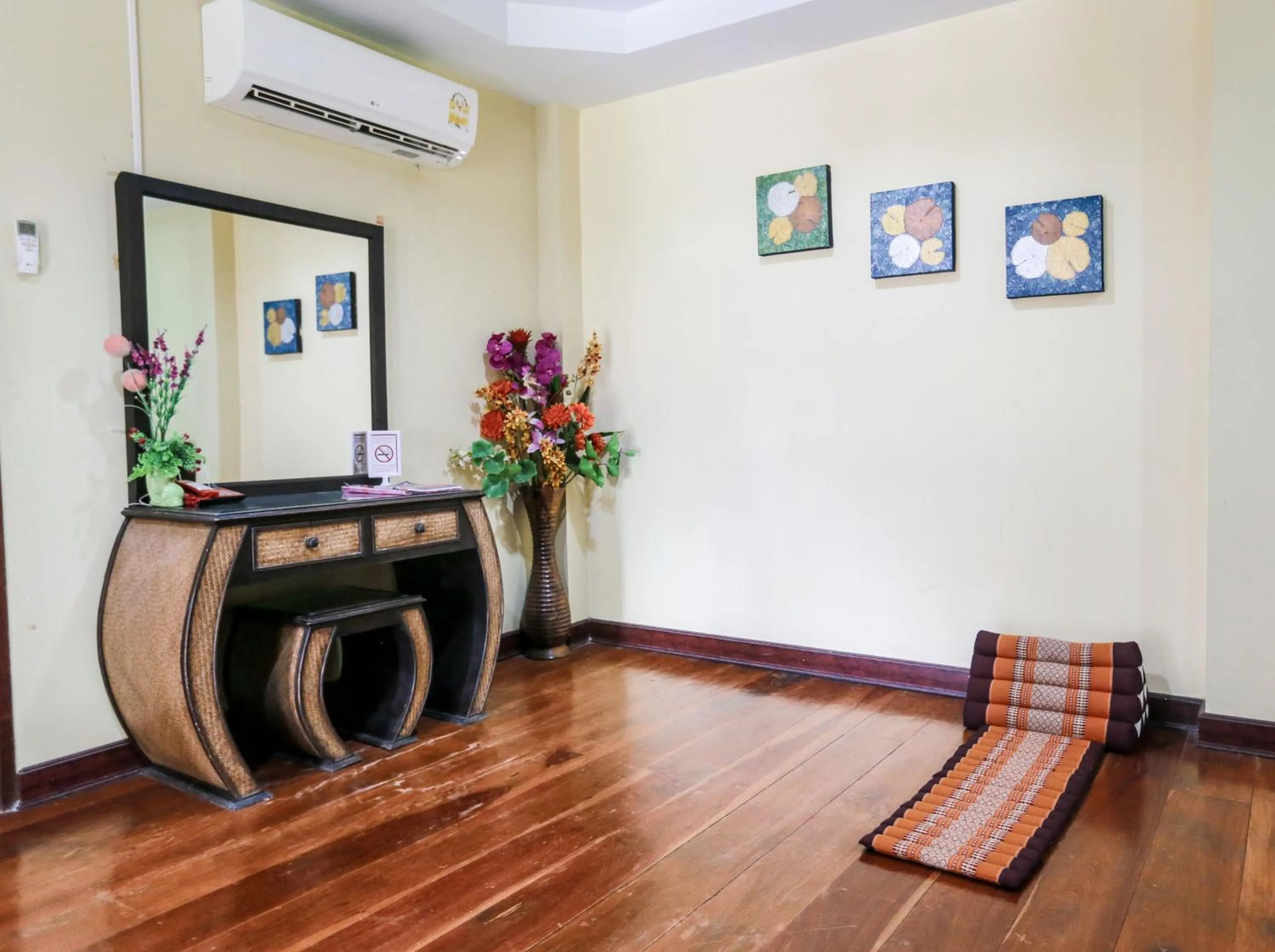 Living room in Jintana Resort