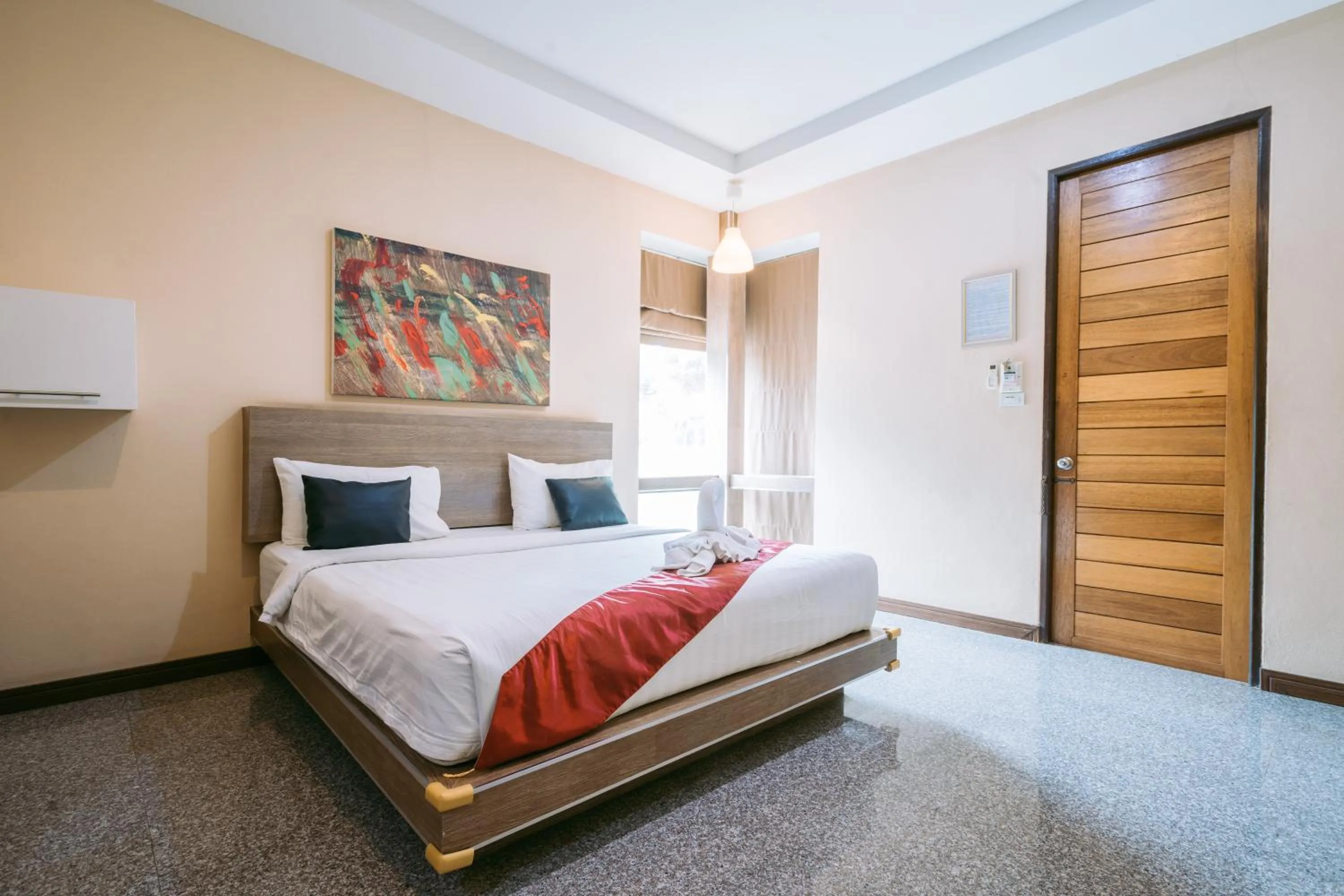 Photo of the whole room, Bed in Jintana Resort