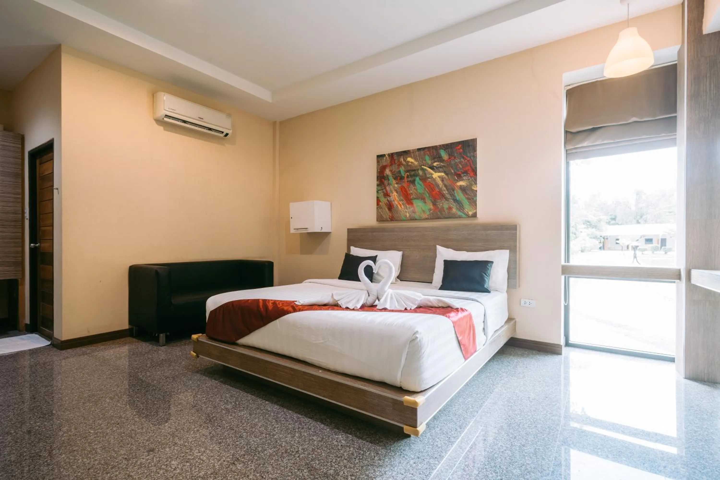 Photo of the whole room, Bed in Jintana Resort