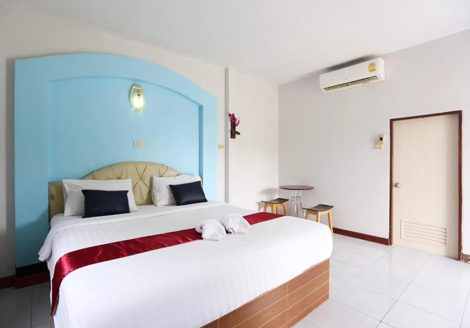 Bed in Jintana Resort