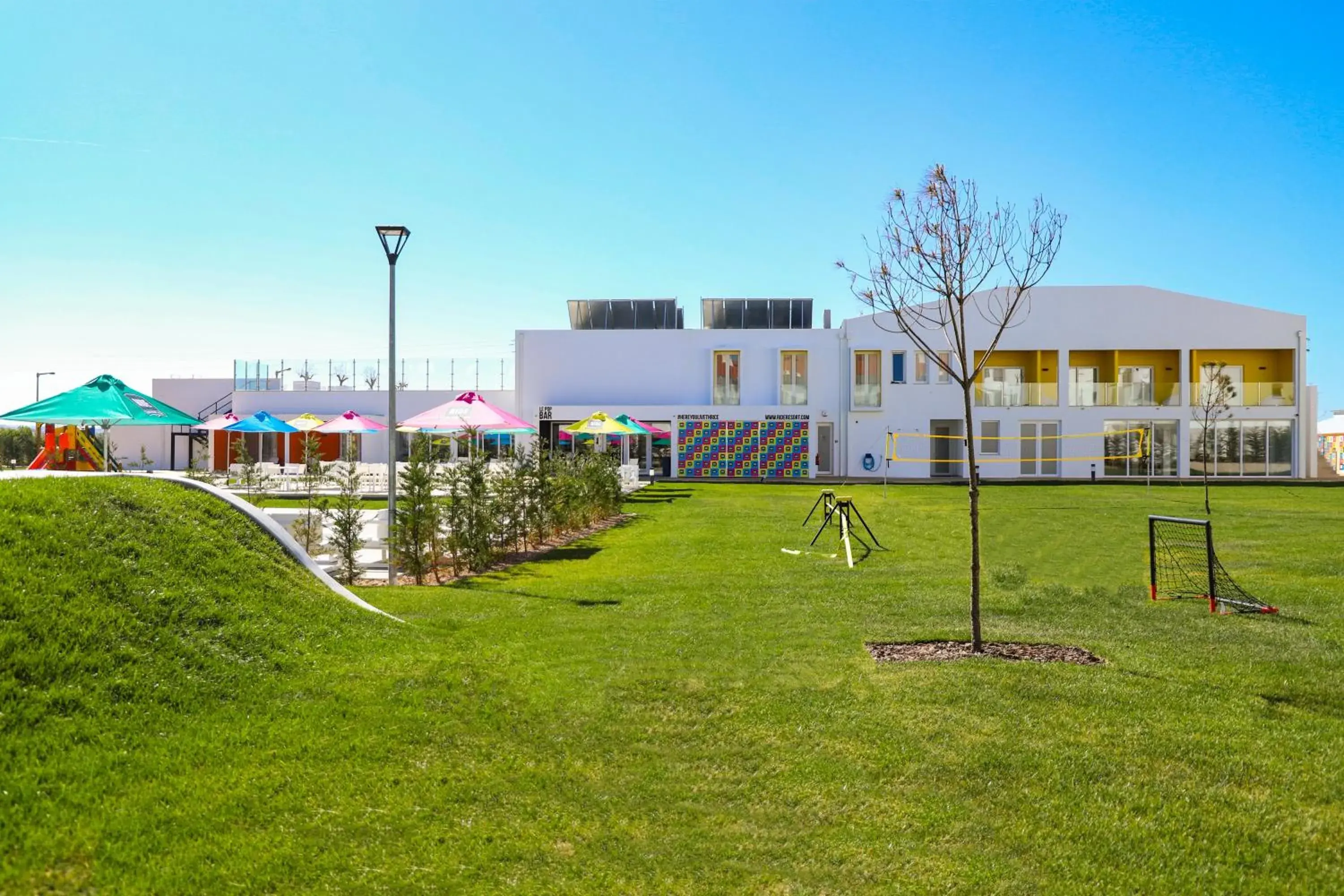 Property building in RIDE Surf Resort & Spa Peniche Property building in RIDE Surf Resort & Spa Peniche