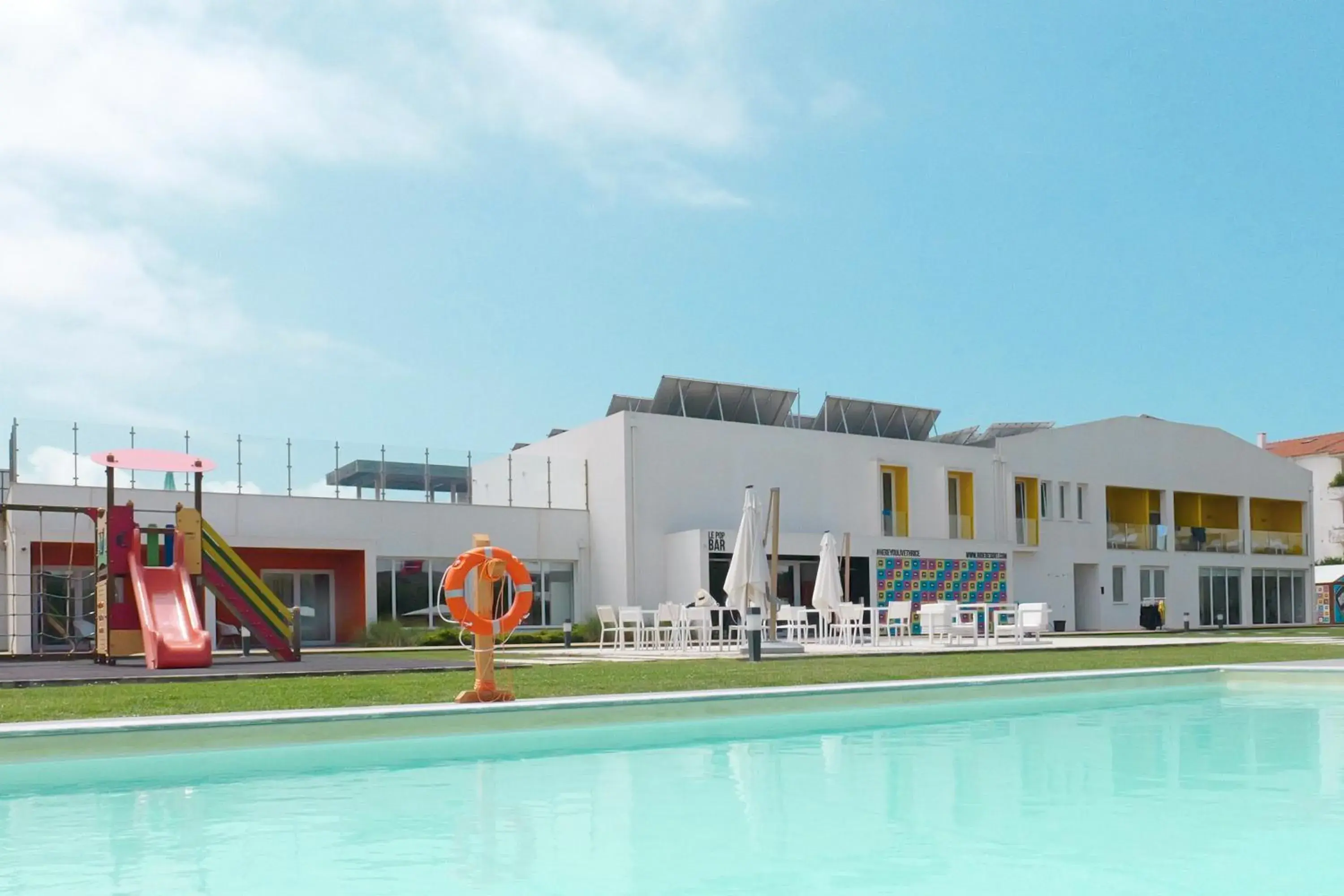 Property building in RIDE Surf Resort & Spa Peniche Property building in RIDE Surf Resort & Spa Peniche