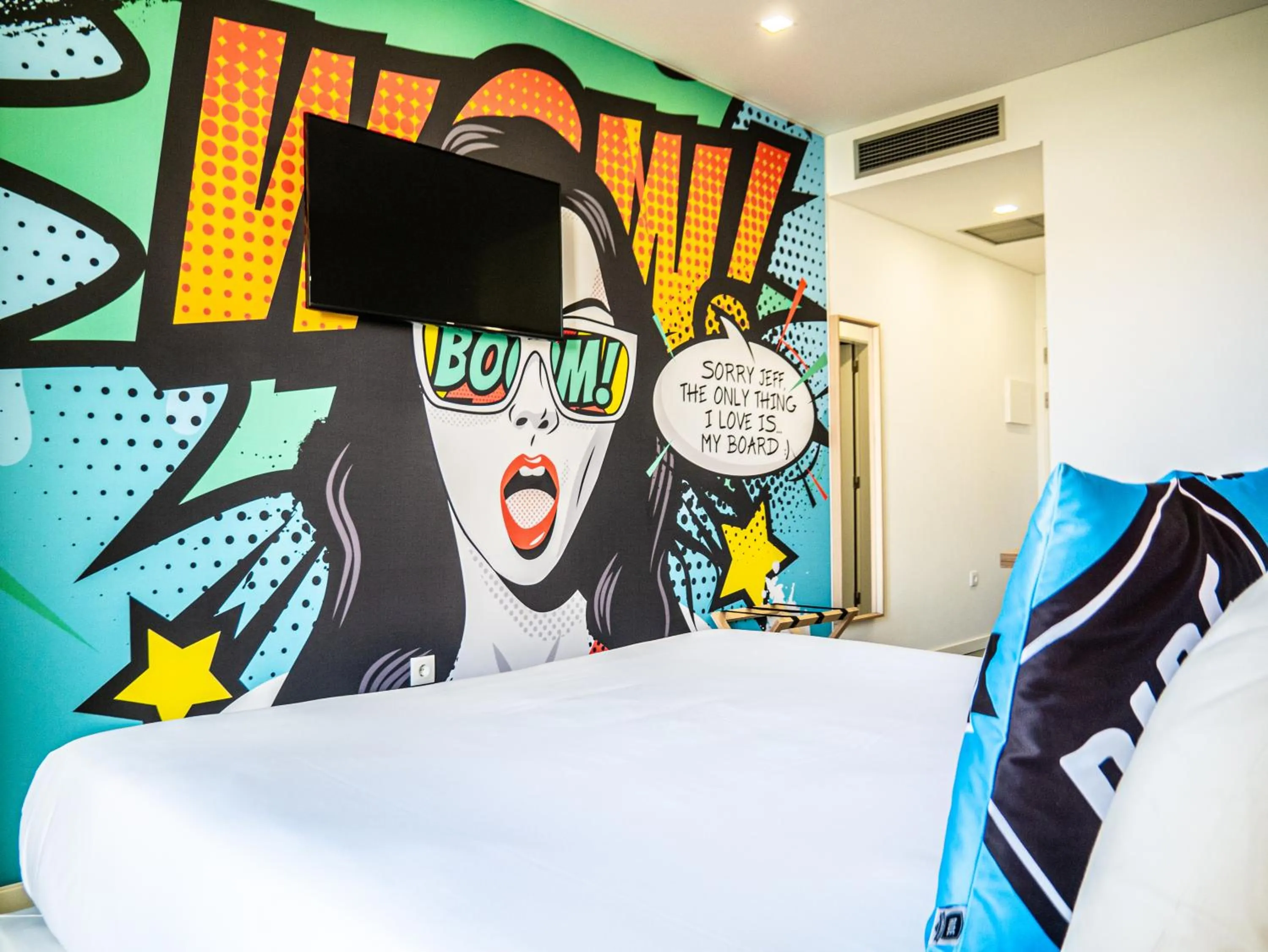 Bed in RIDE Surf Resort & Spa Peniche