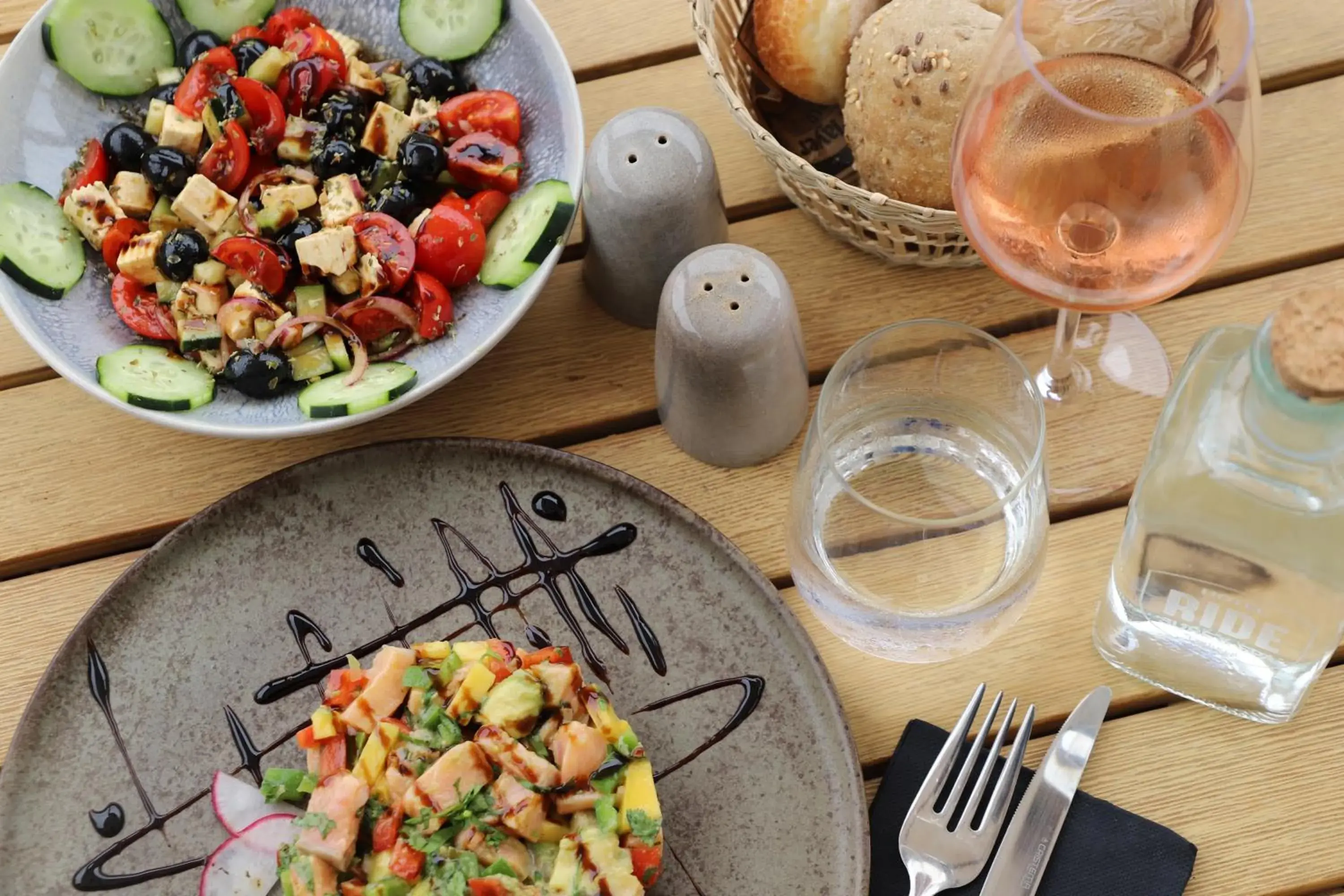 Food and drinks in RIDE Surf Resort & Spa Peniche Food and drinks in RIDE Surf Resort & Spa Peniche