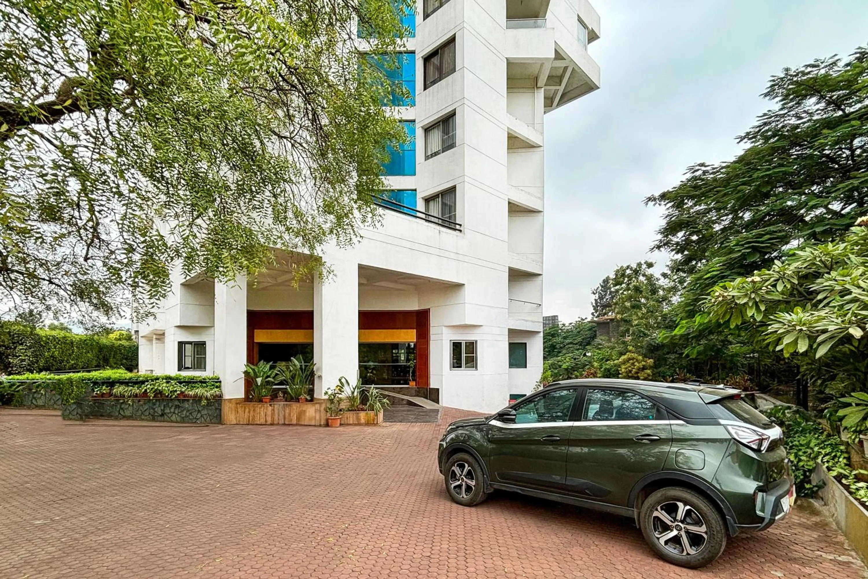 Hotel Maharaja Regency