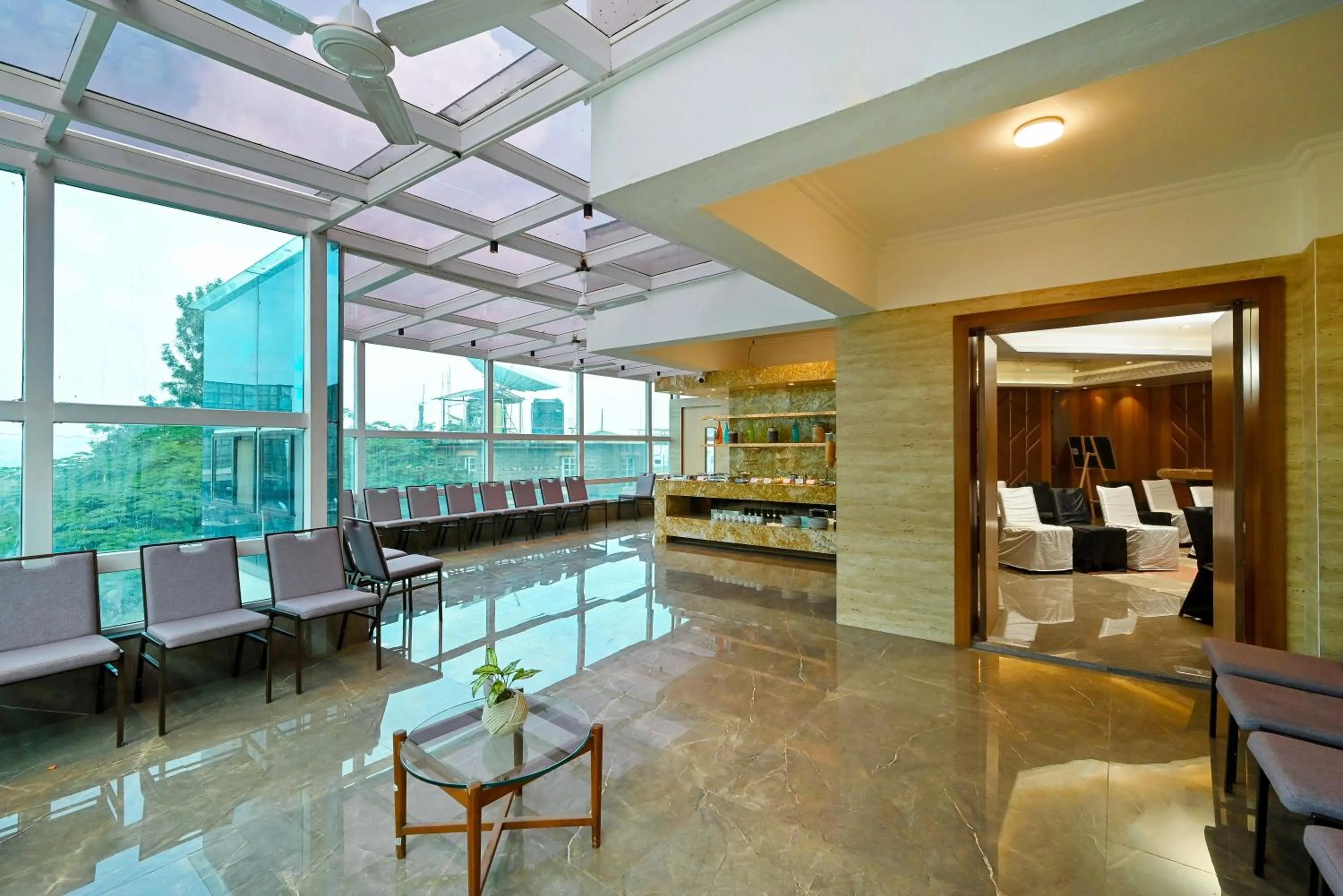 Hotel Maharaja Regency