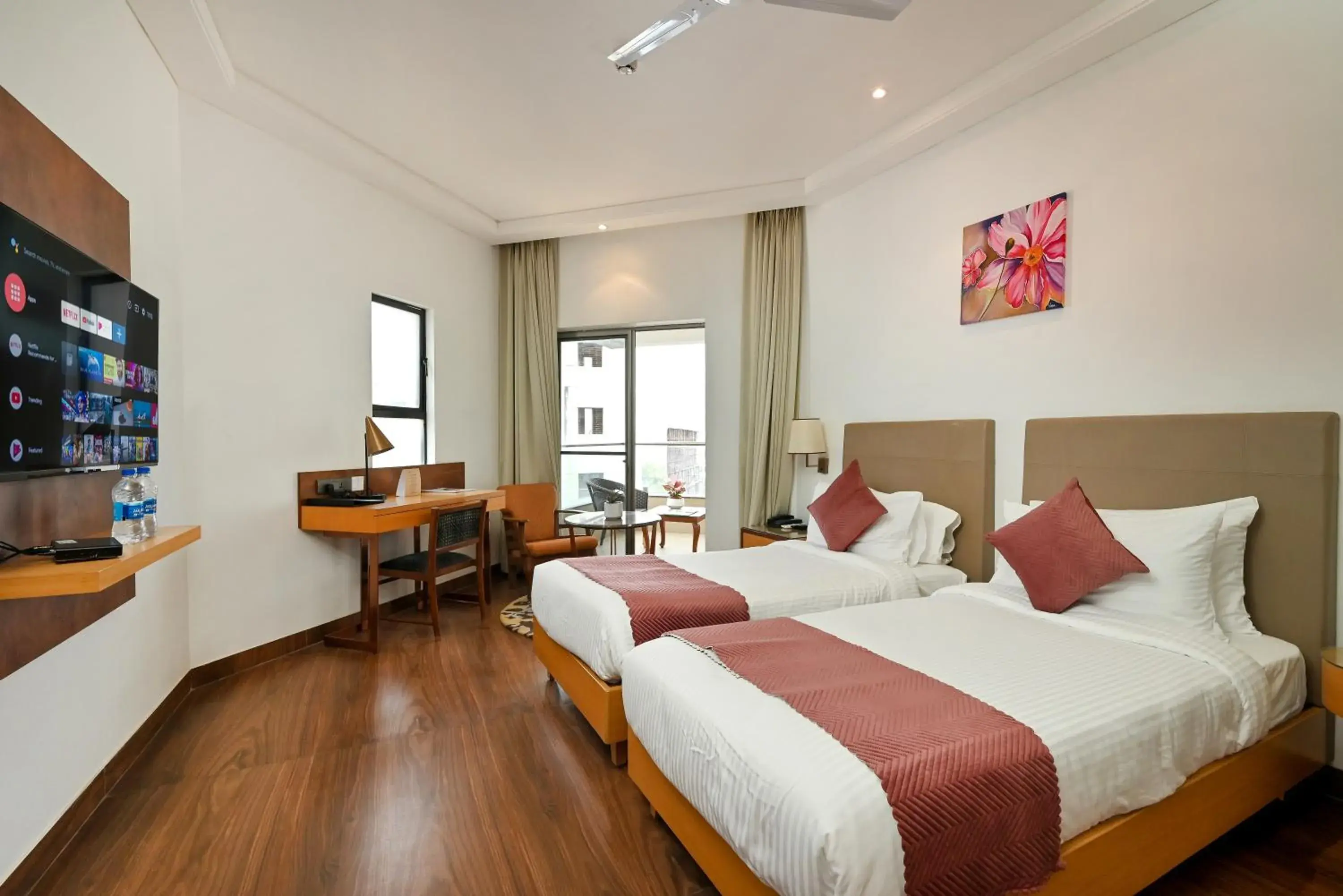 Bed in Hotel Maharaja Regency Bed in Hotel Maharaja Regency